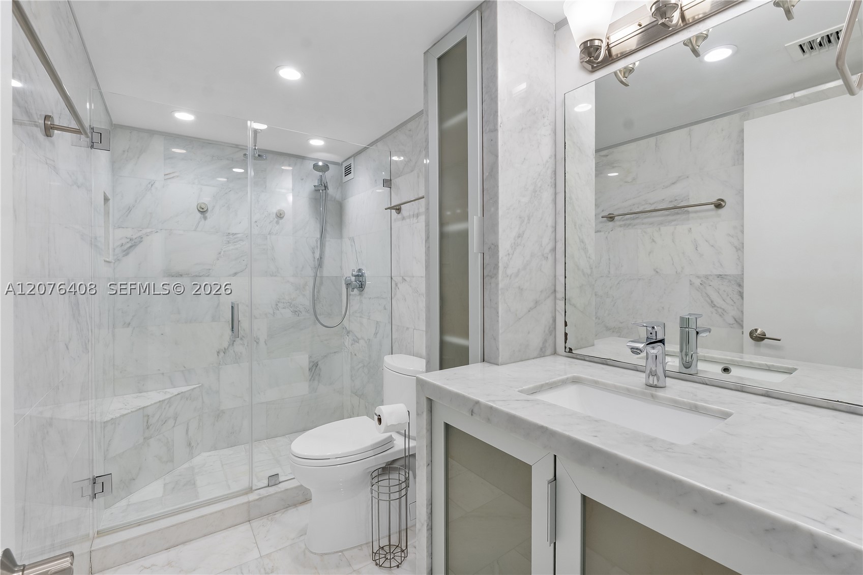 90 Edgewater Dr #104 Coral Gables, FL 33133