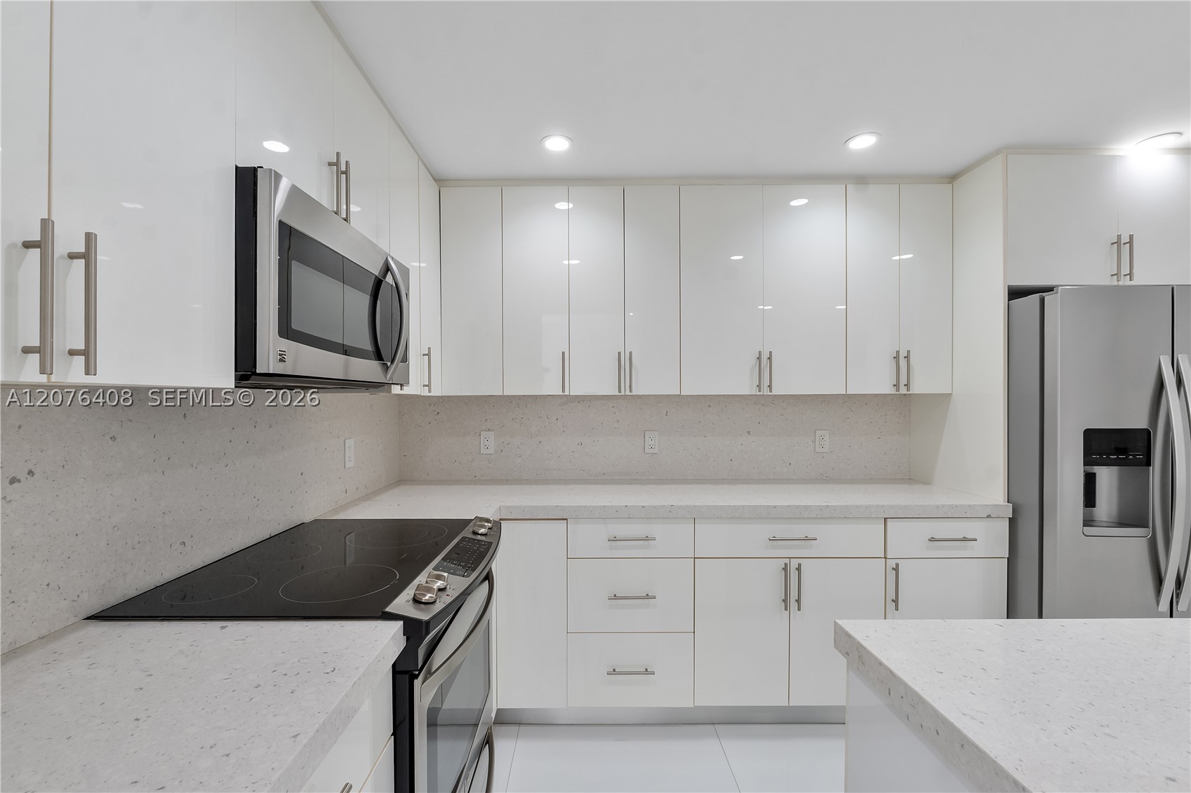 90 Edgewater Dr #104 Coral Gables, FL 33133