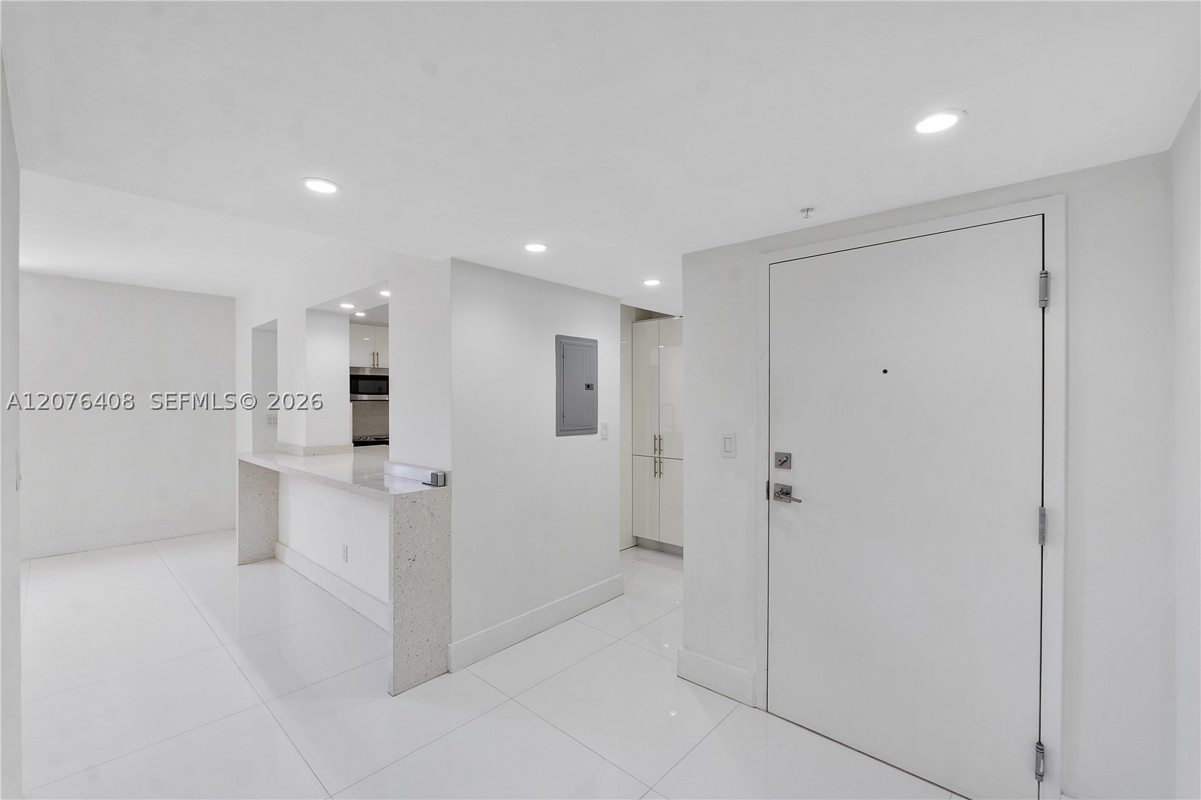 90 Edgewater Dr #104 Coral Gables, FL 33133