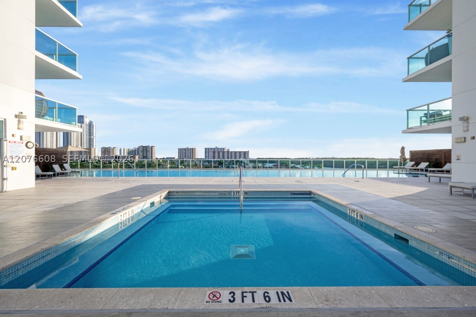 400 Sunny Isles Blvd #908 Sunny Isles Beach, FL 33160