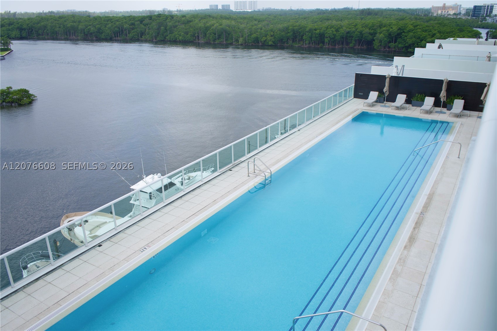 400 Sunny Isles Blvd #908 Sunny Isles Beach, FL 33160
