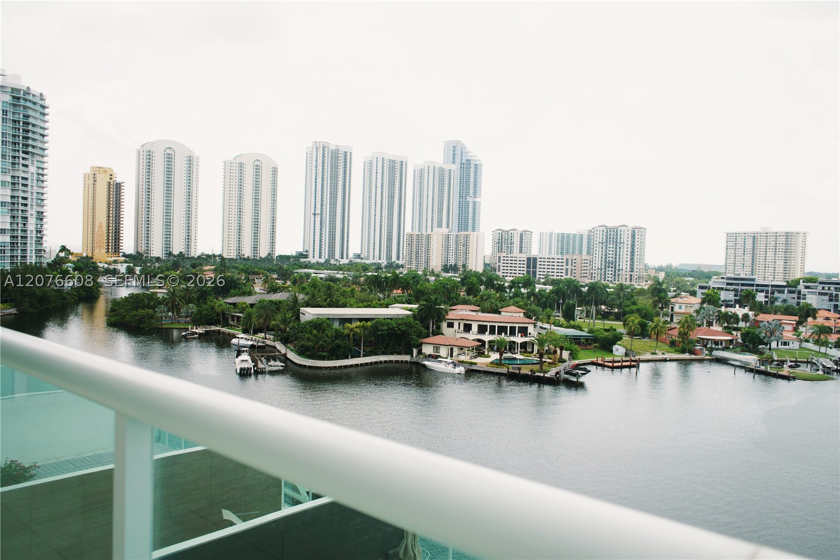 400 Sunny Isles Blvd #908 Sunny Isles Beach, FL 33160