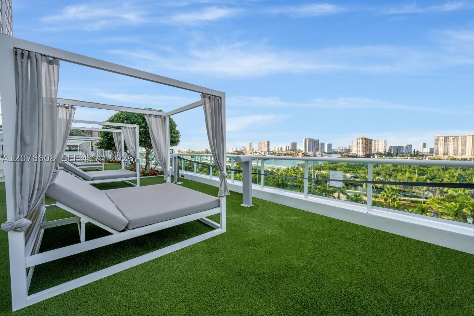 400 Sunny Isles Blvd #908 Sunny Isles Beach, FL 33160