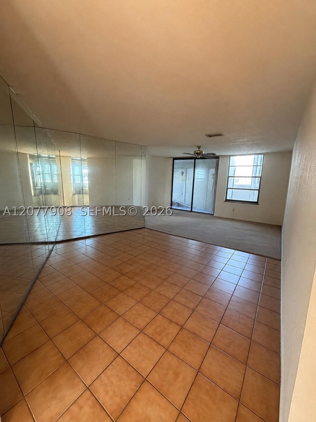 20500 W Country Clb Dr #818