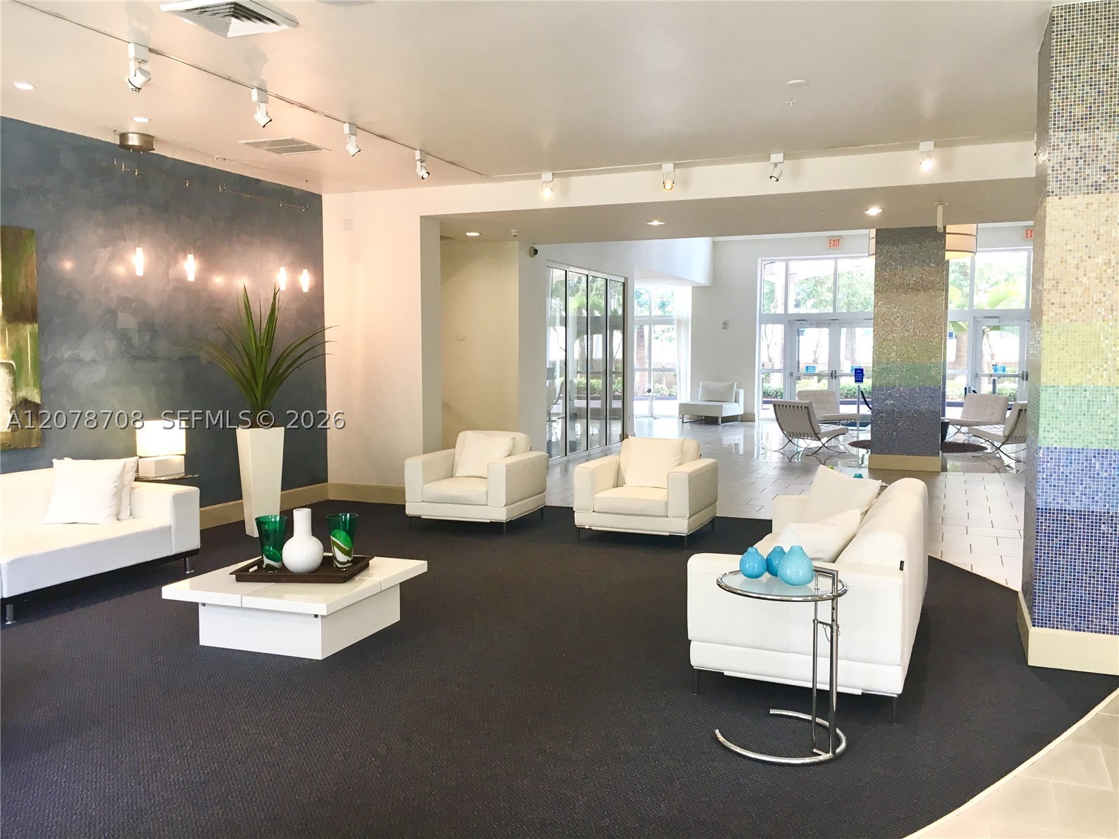 image Cite on the Bay West13