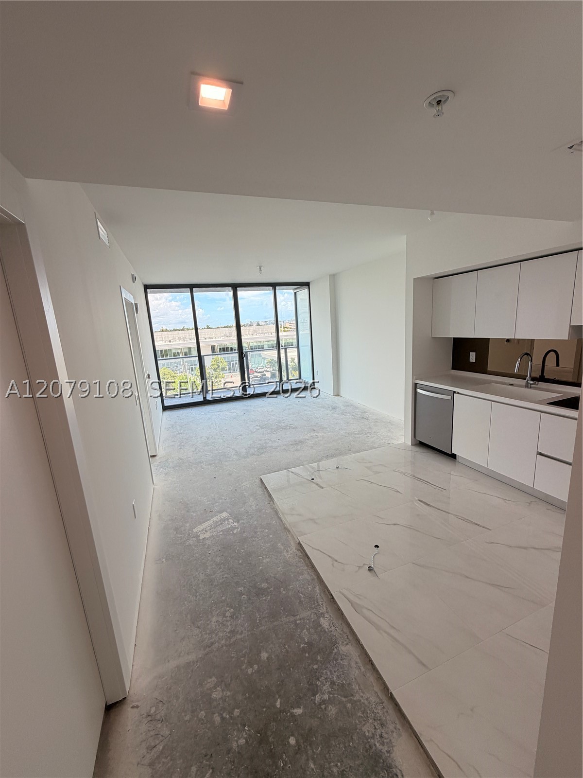1170 E Hallandale Bch #403
