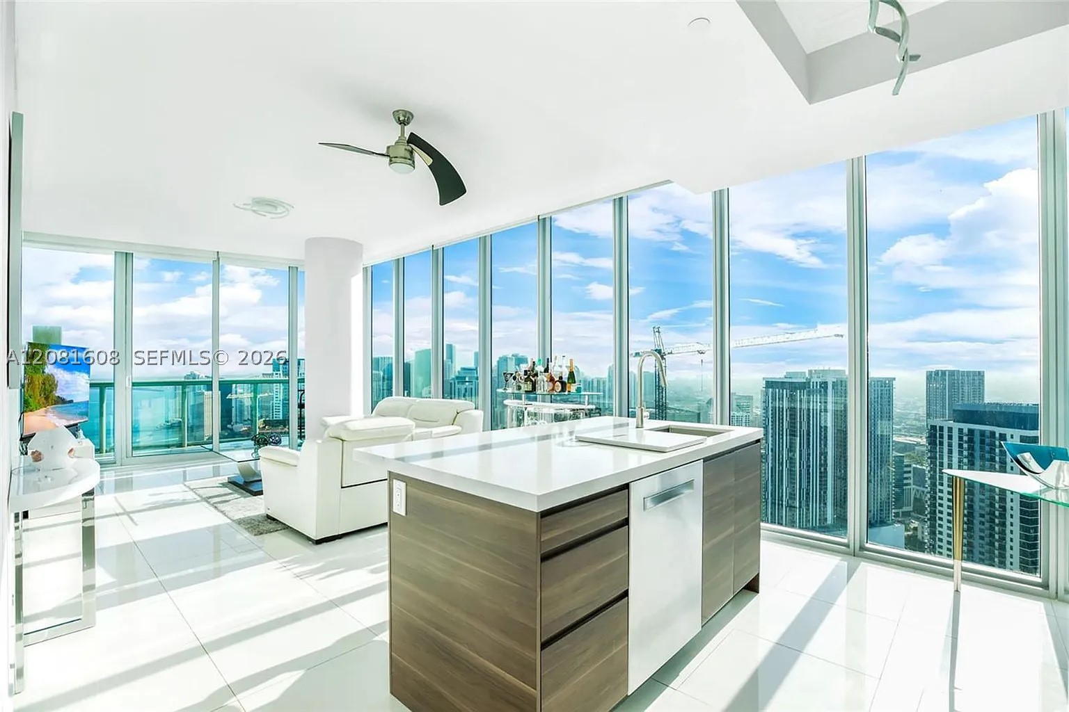888 Biscayne Blvd #5301