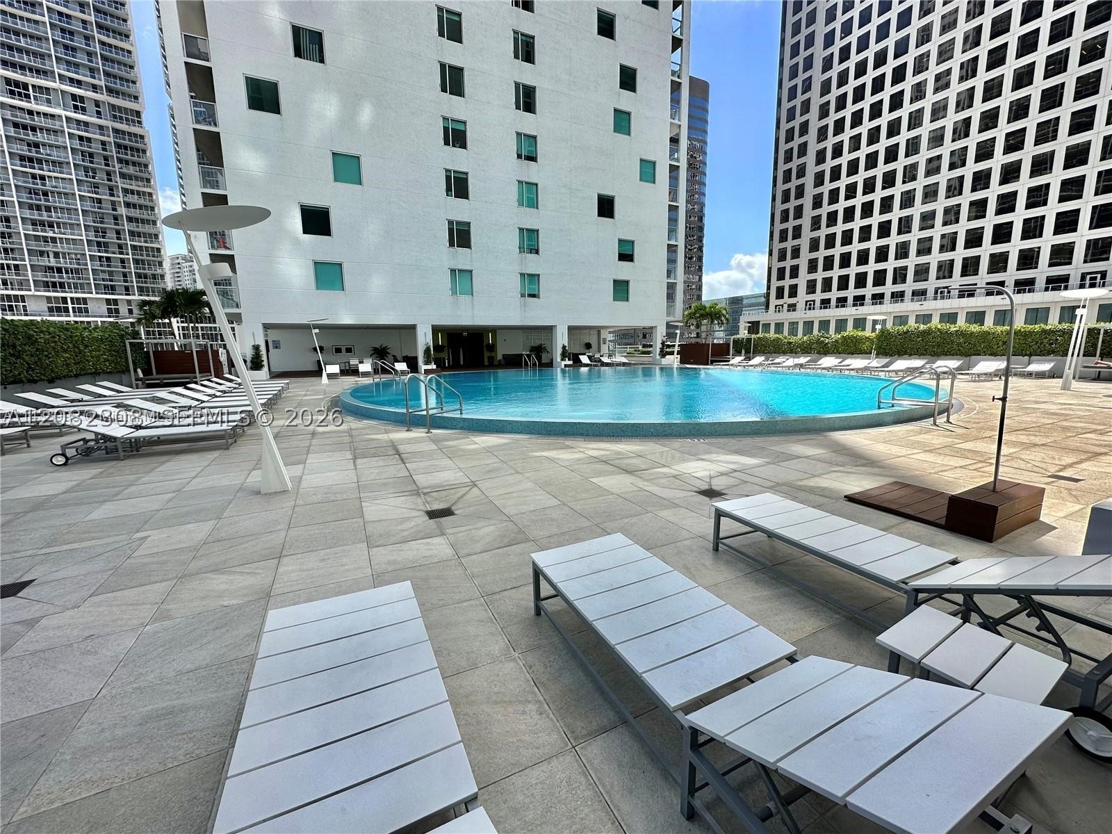 image 500 Brickell East11