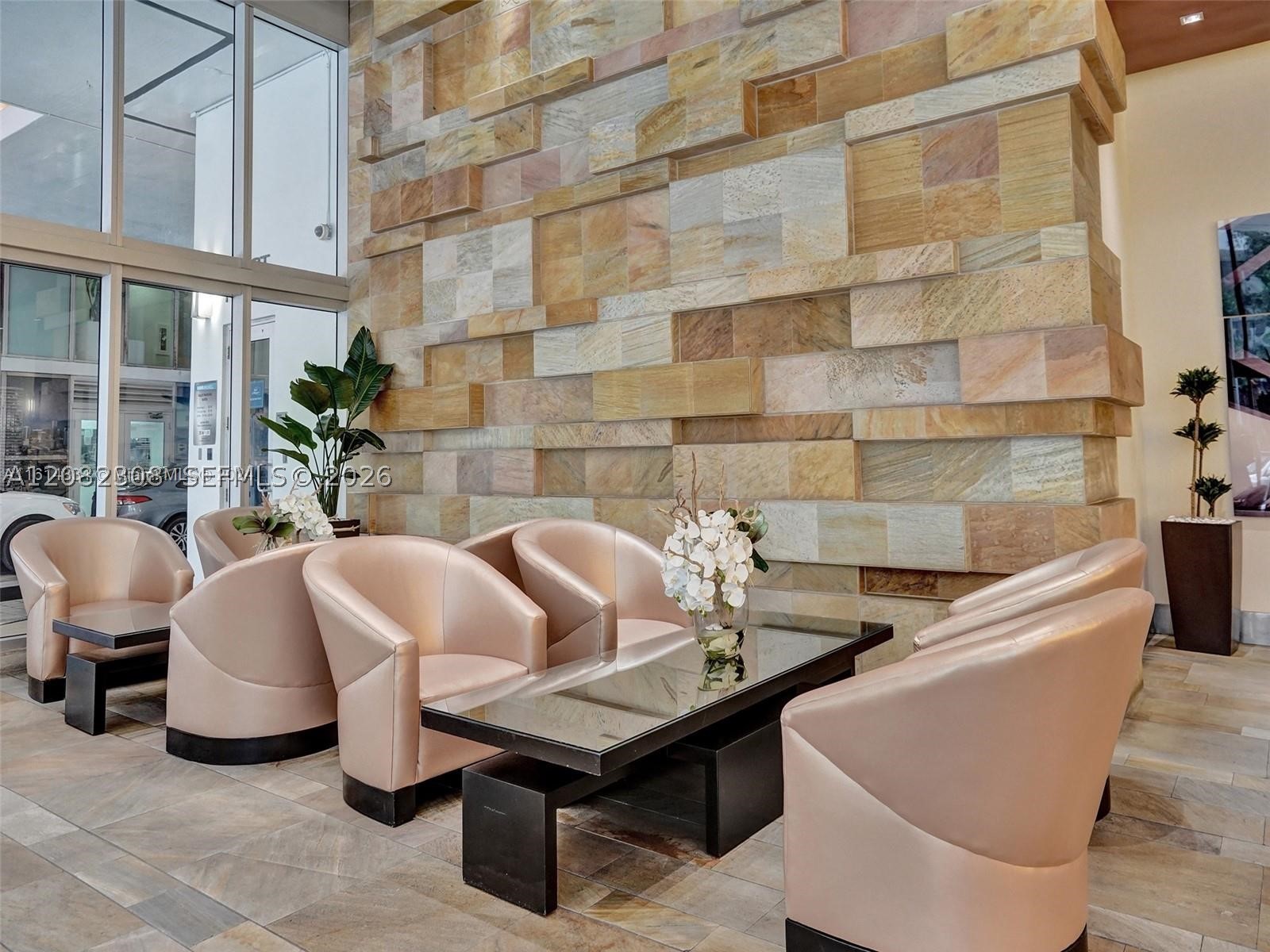 image 500 Brickell East7