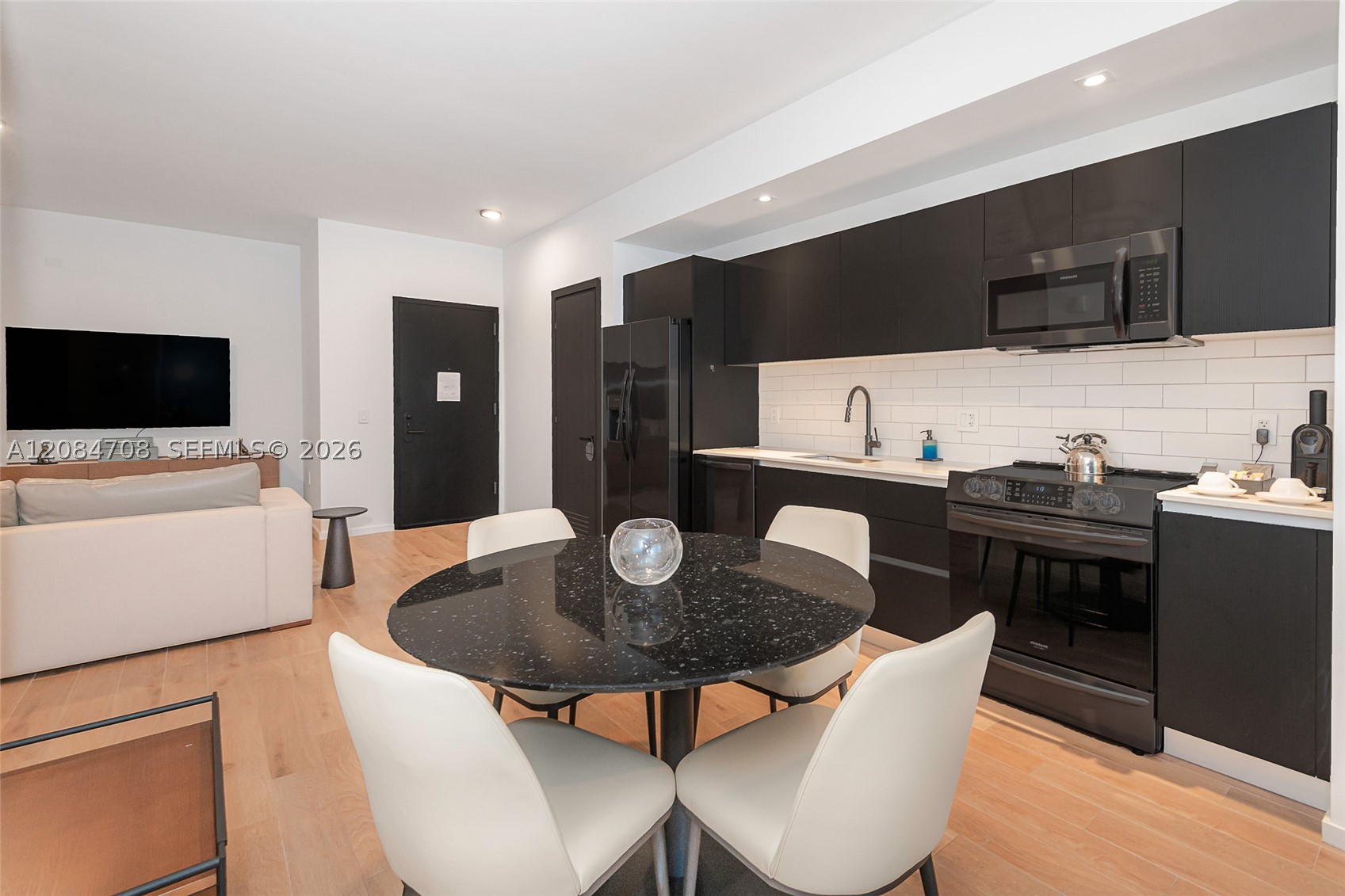 image The Elser Hotel & Residences12