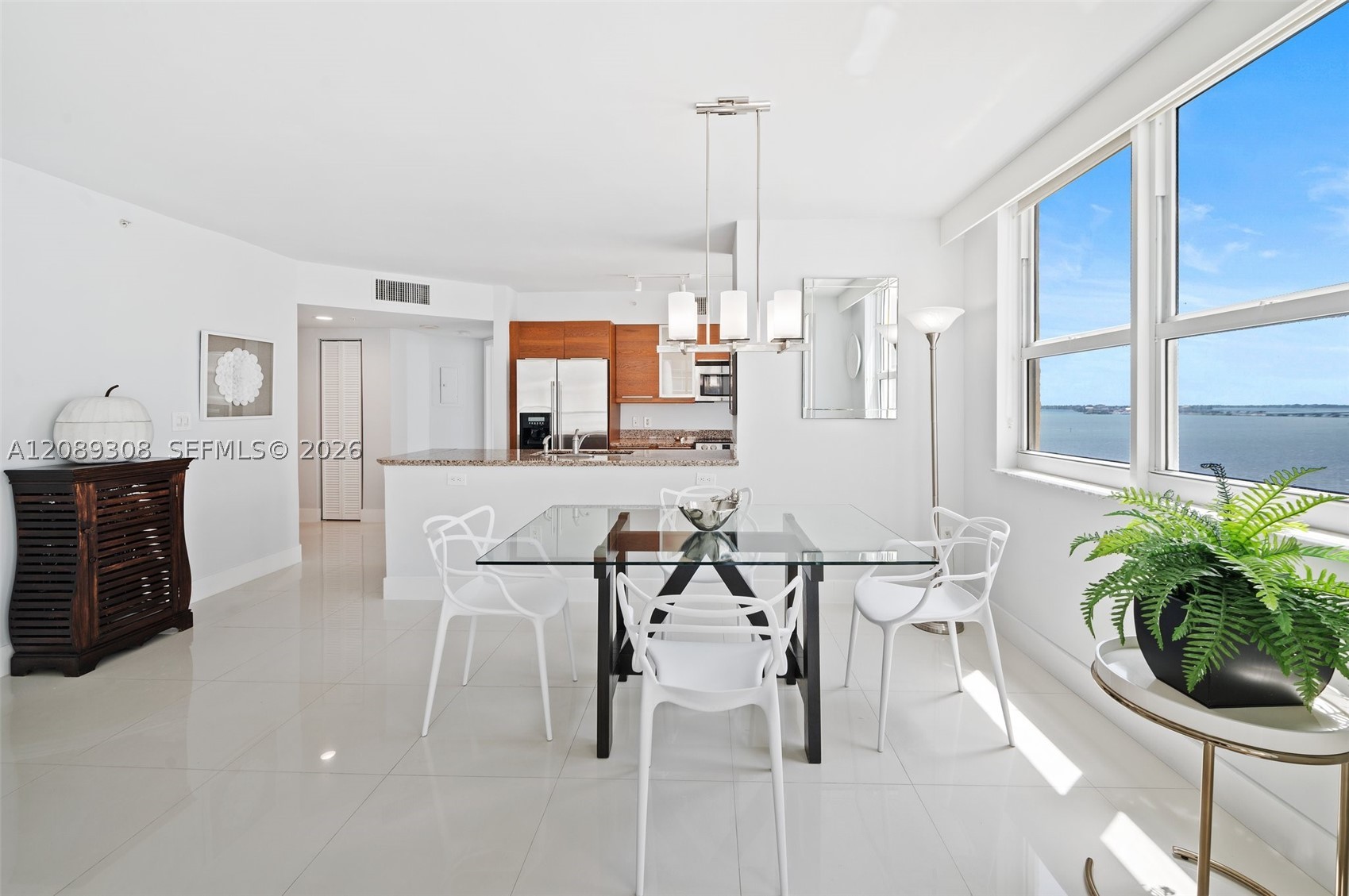 image The Mark on Brickell12