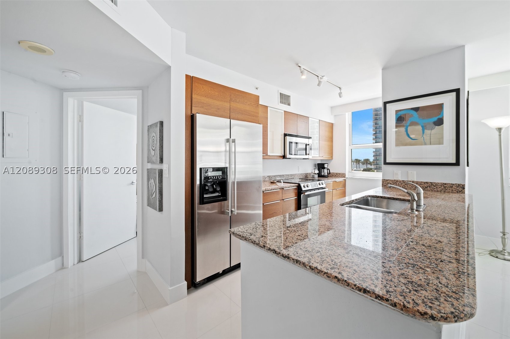 image The Mark on Brickell13