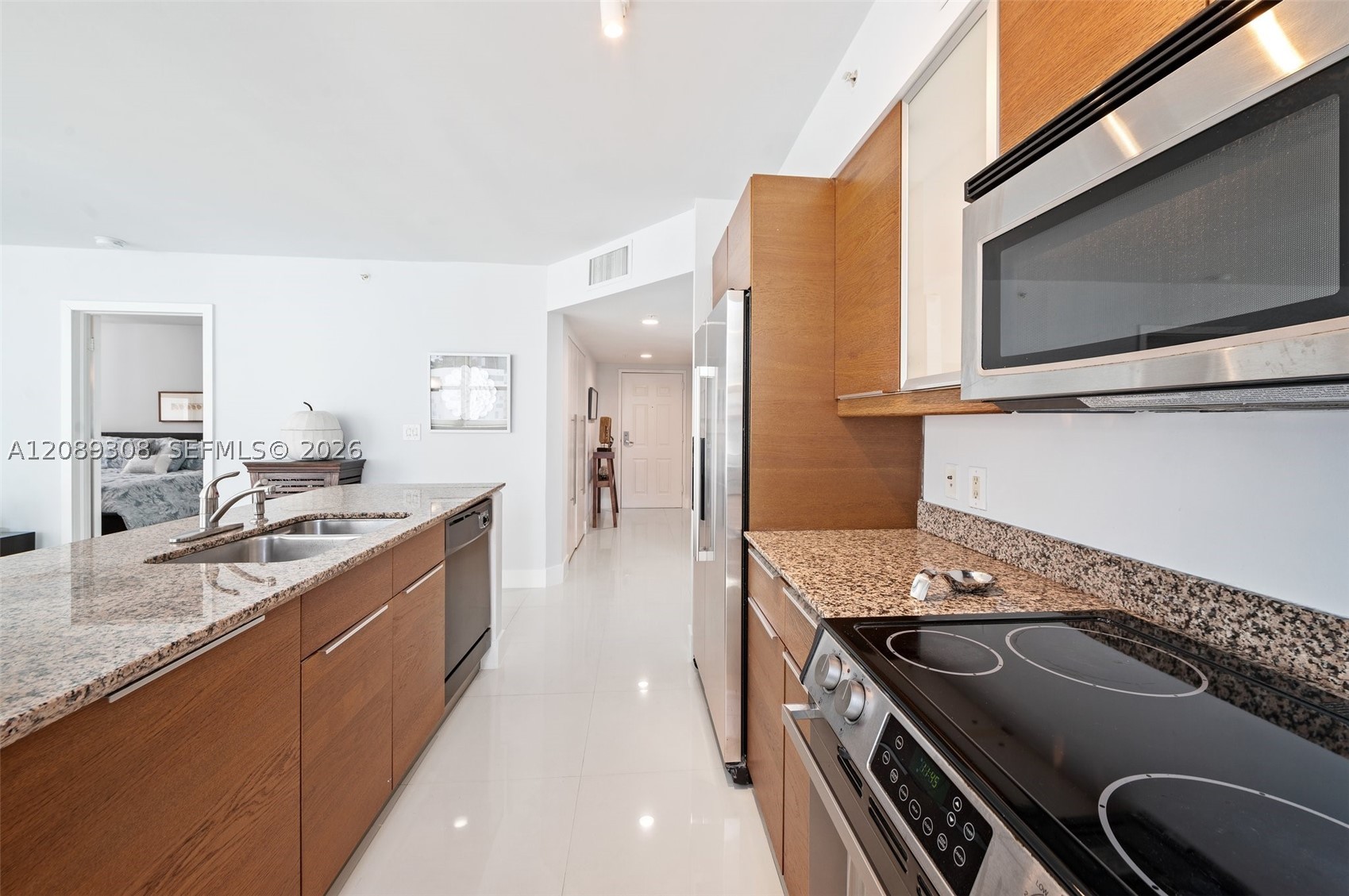 image The Mark on Brickell16