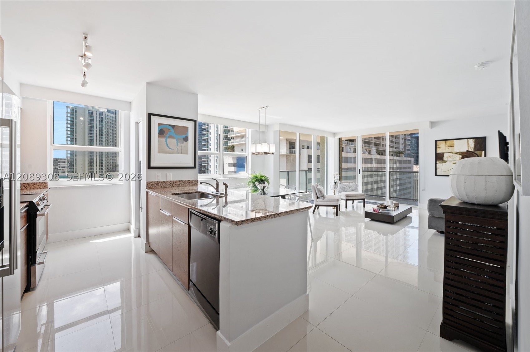 image The Mark on Brickell3