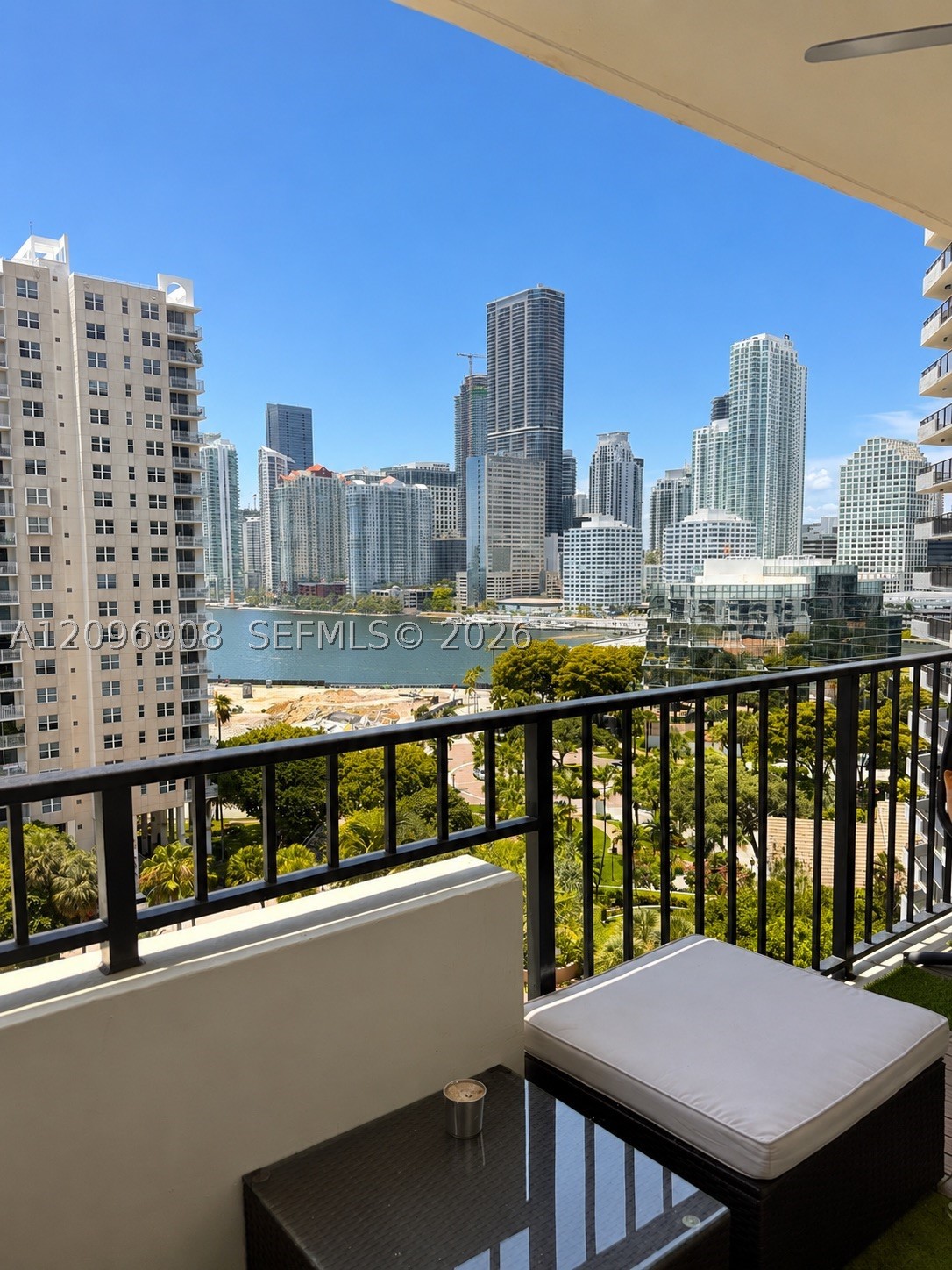 image Brickell Key One2