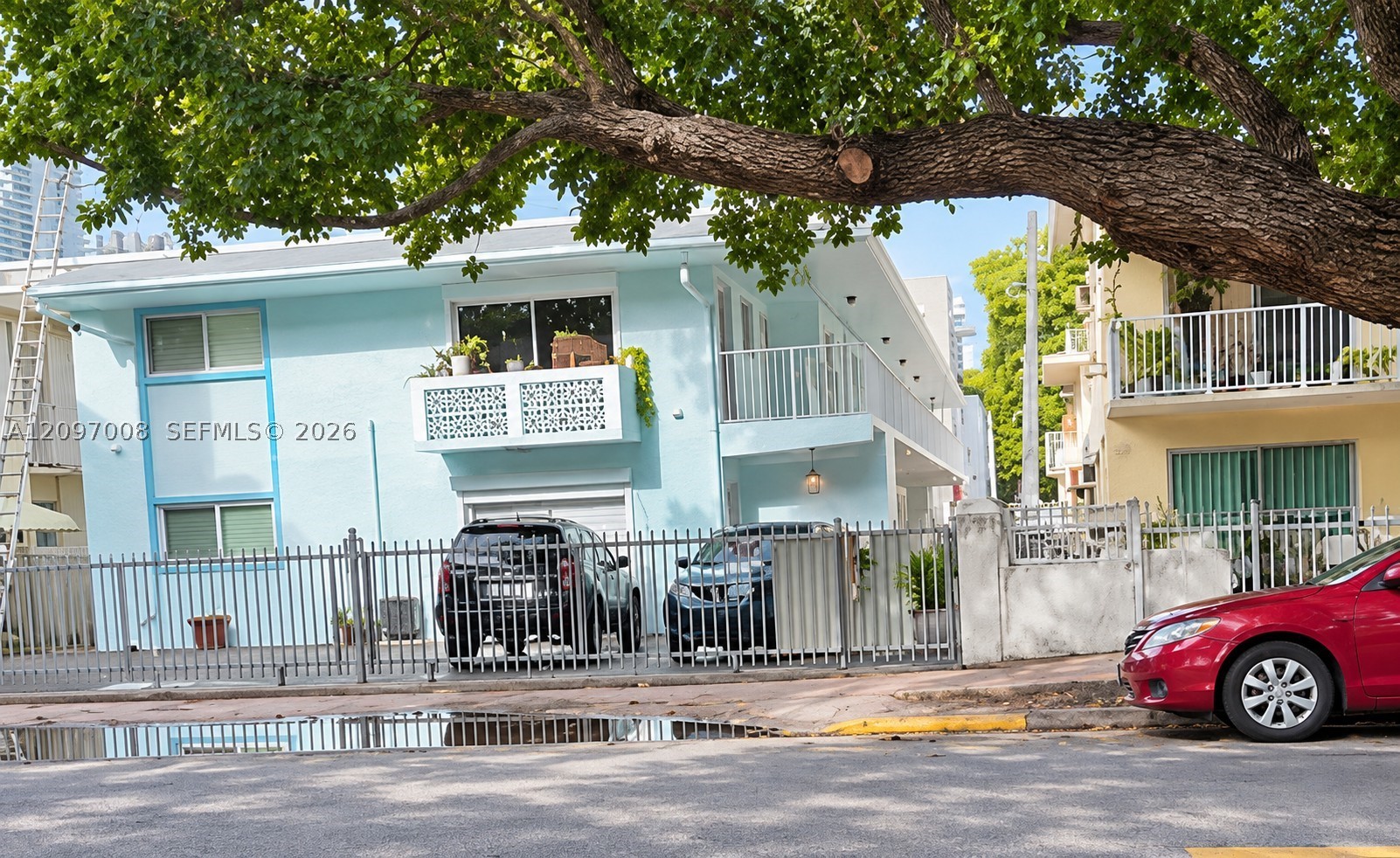 Undisclosed Address Miami Beach, FL 33139