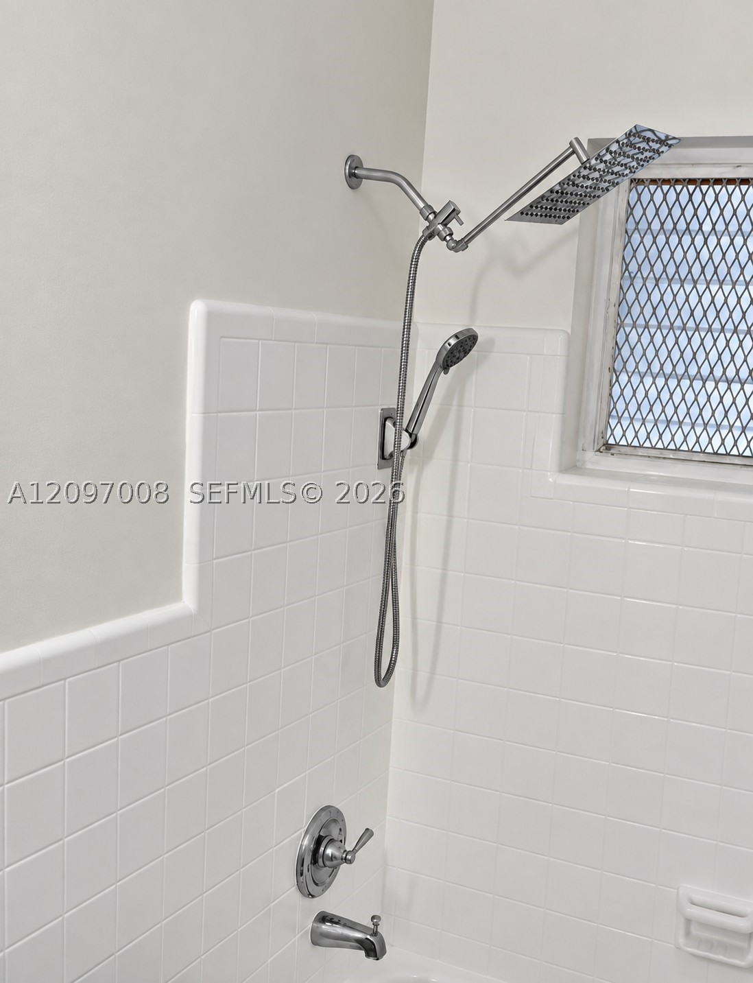 Undisclosed Address Miami Beach, FL 33139