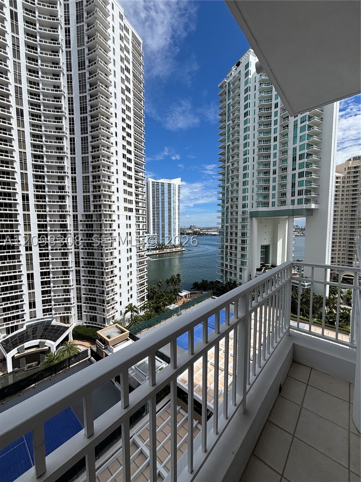 image Courts Brickell Key2