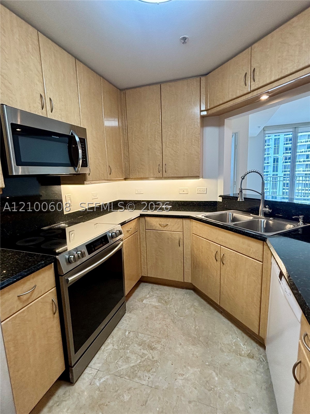 image Courts Brickell Key6