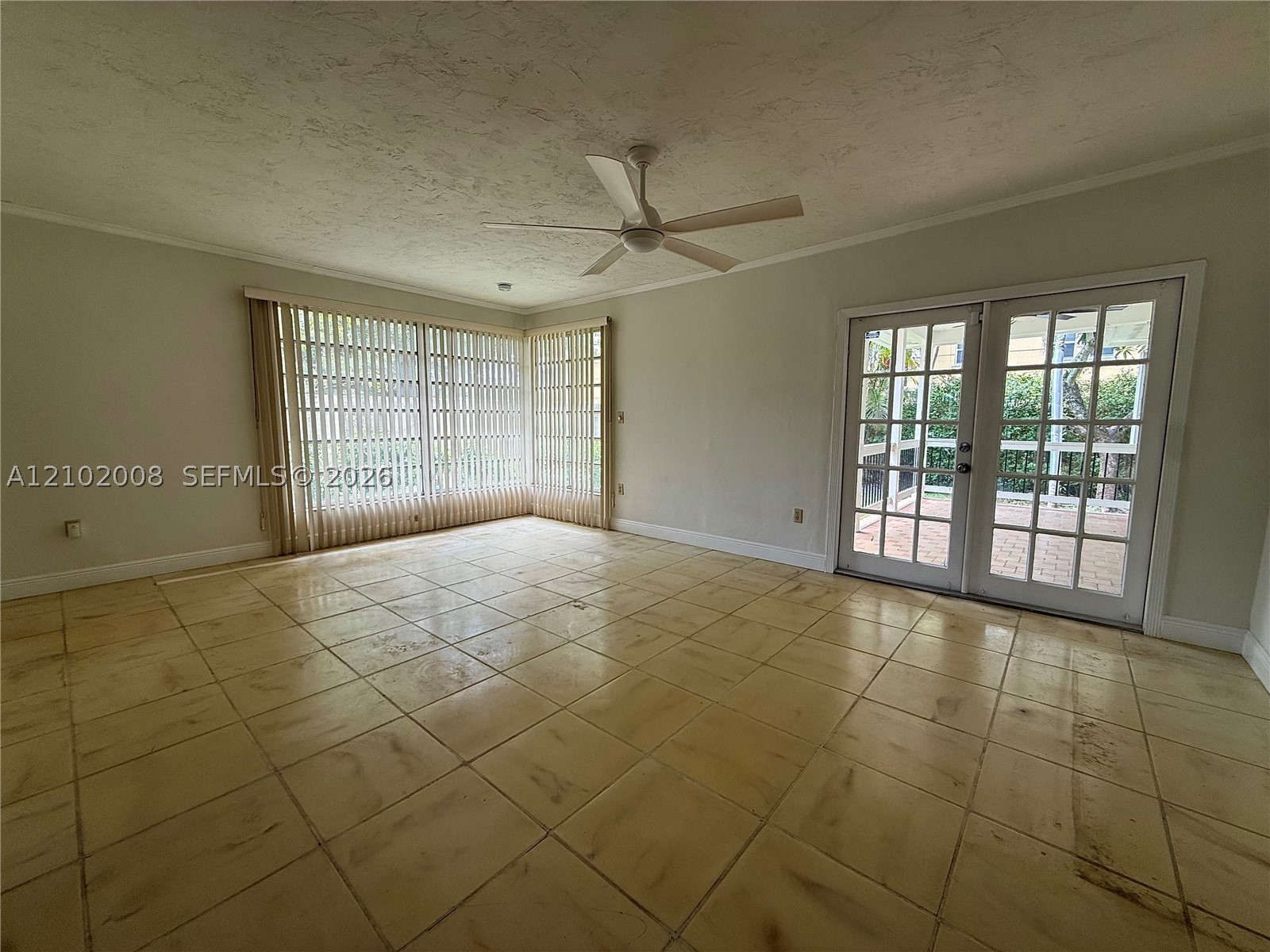 110 Antilla Ave