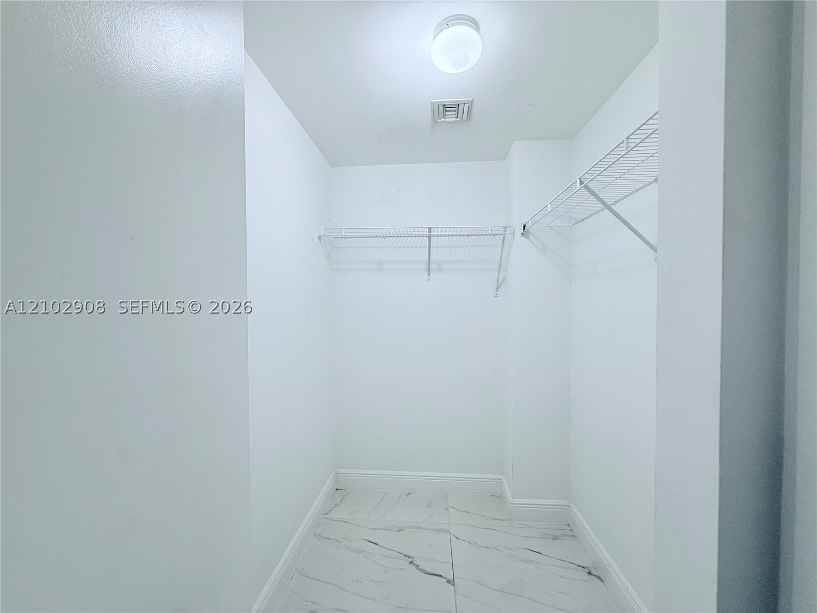 image Brickell Heights East10