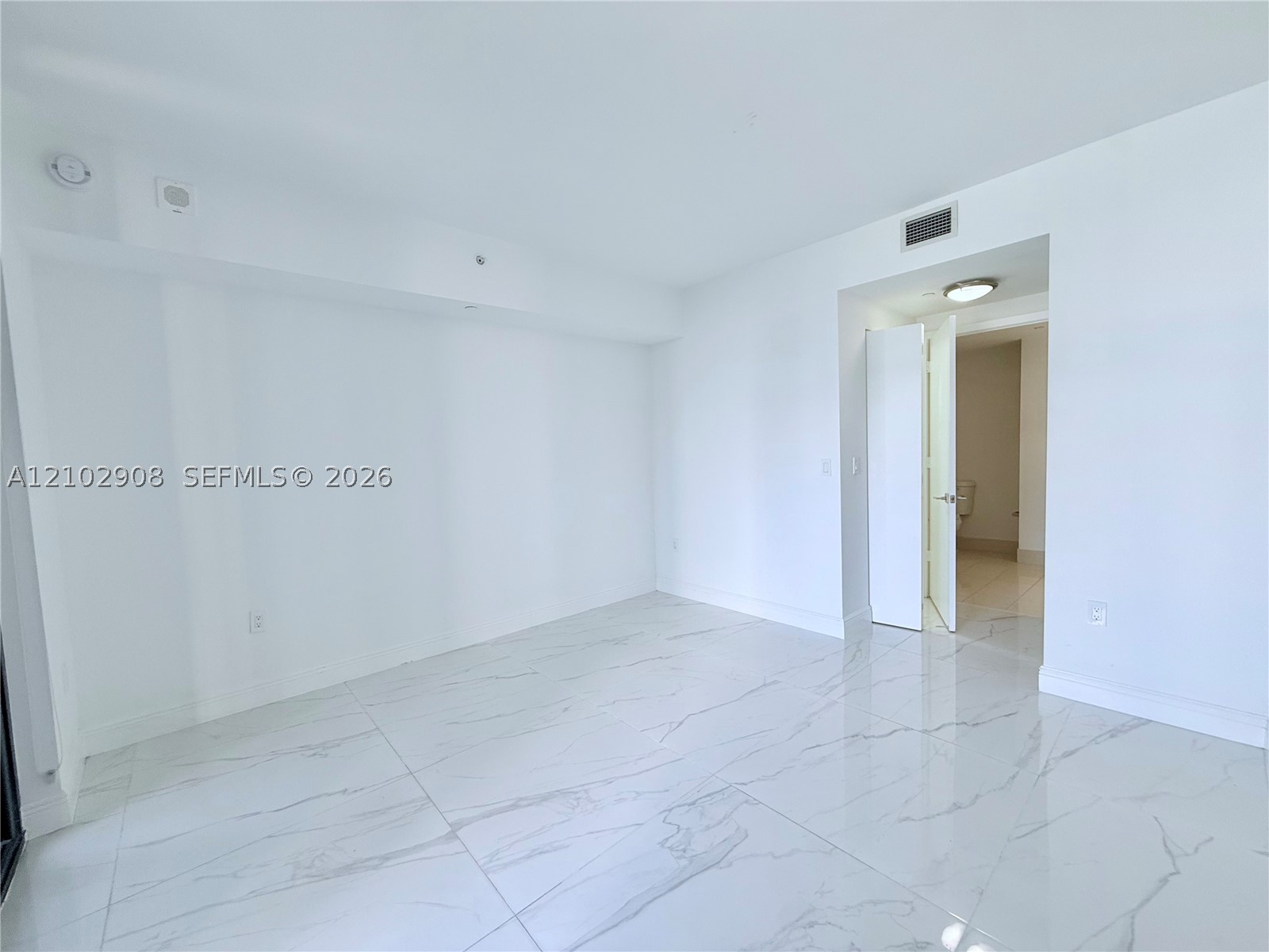 image Brickell Heights East5