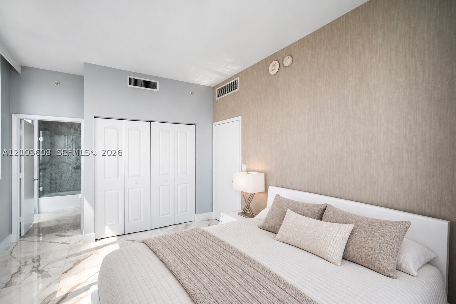 244 Biscayne Blvd #4308 Miami, FL 33132