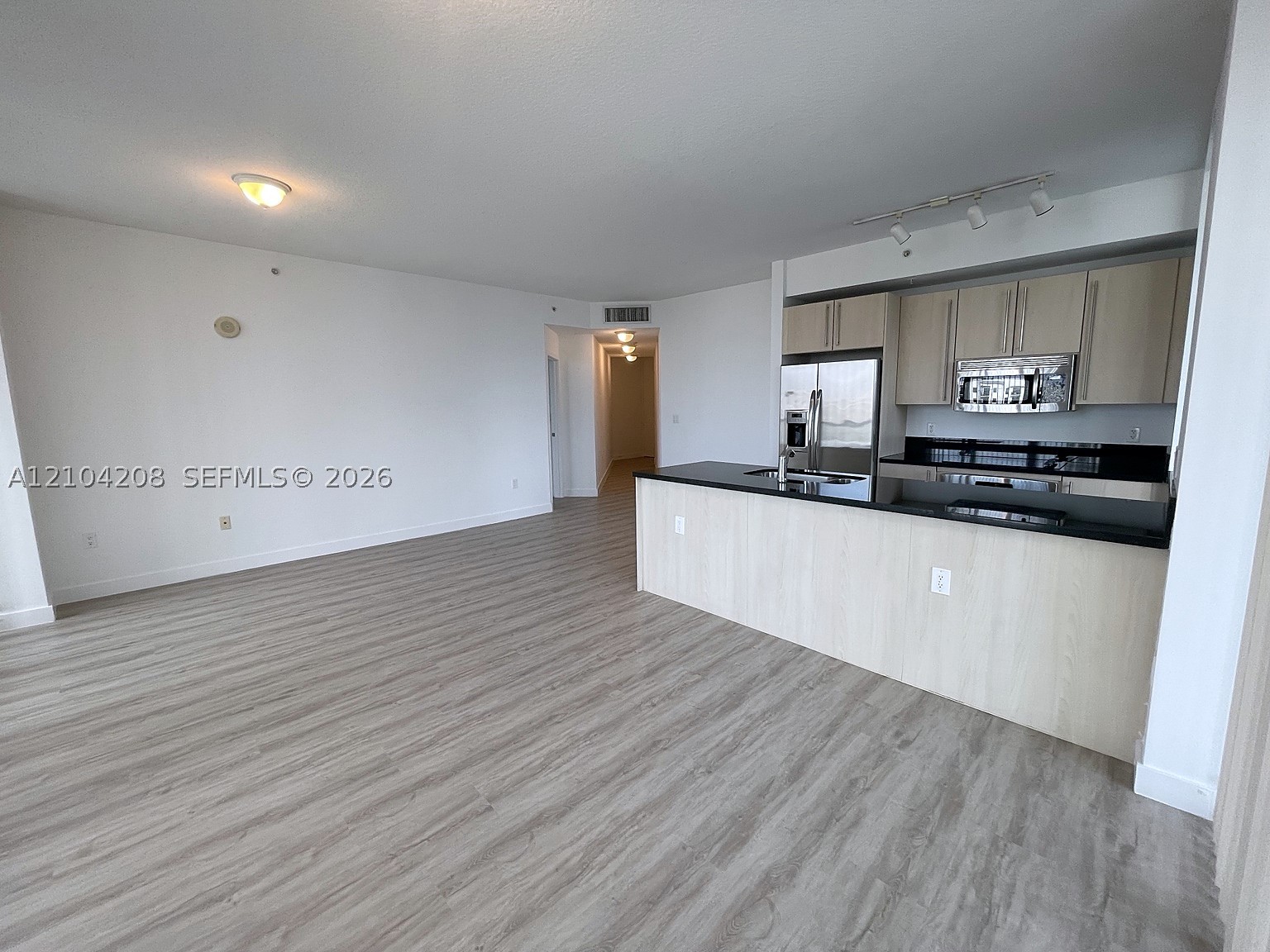 image Axis on Brickell South2