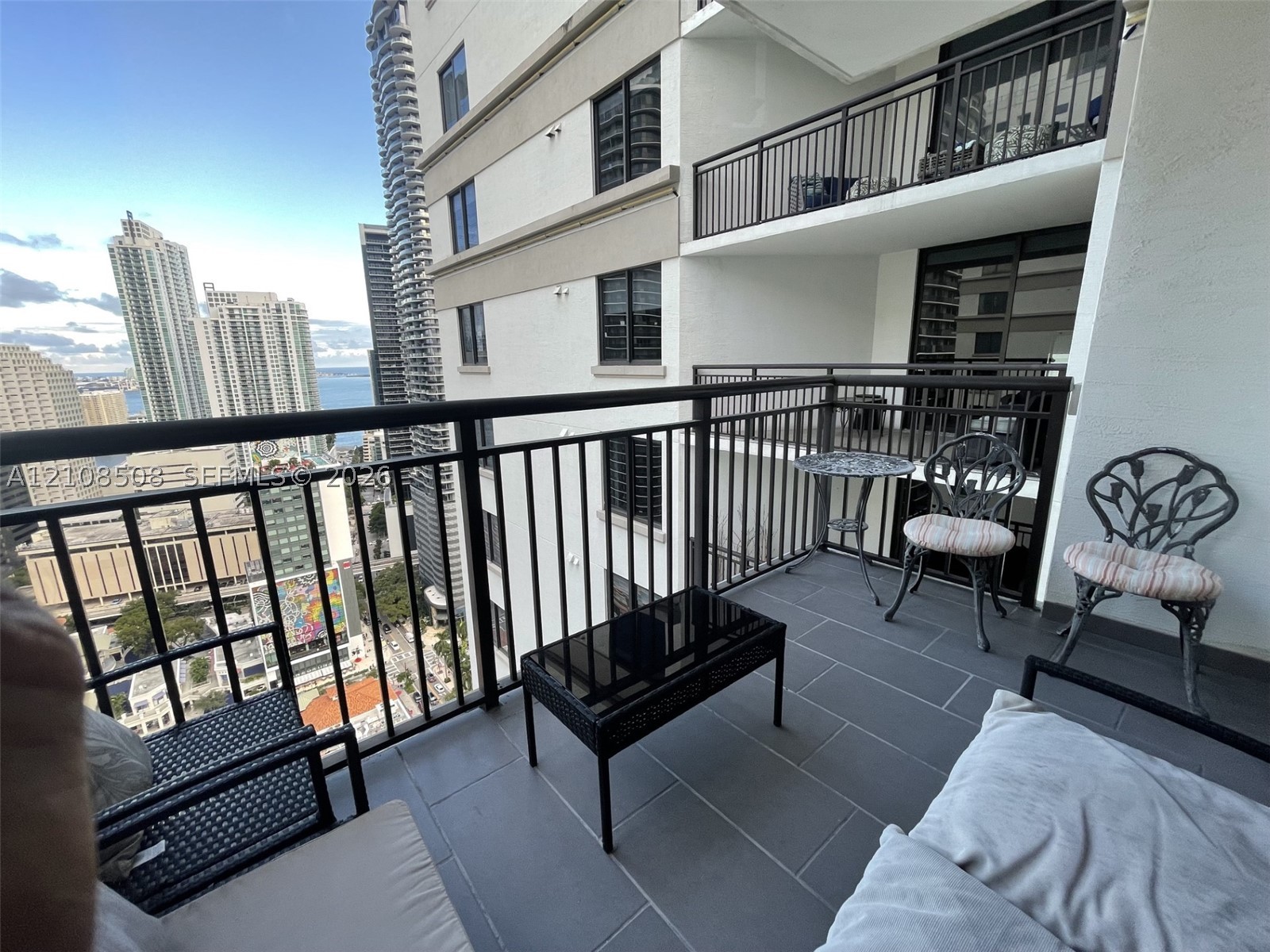 999 SW 1st Ave #3207 Miami, FL 33130