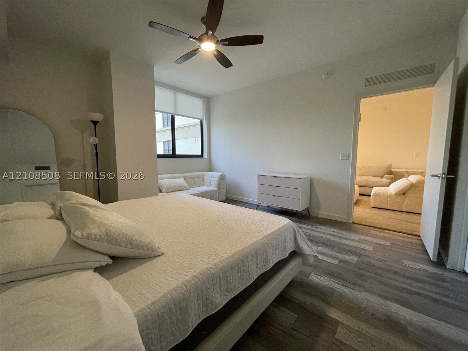 999 SW 1st Ave #3207 Miami, FL 33130
