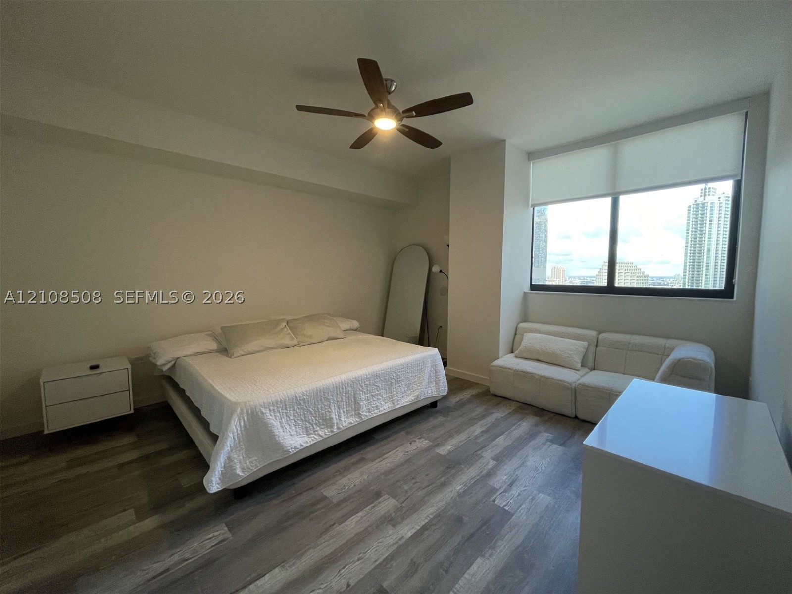 999 SW 1st Ave #3207 Miami, FL 33130