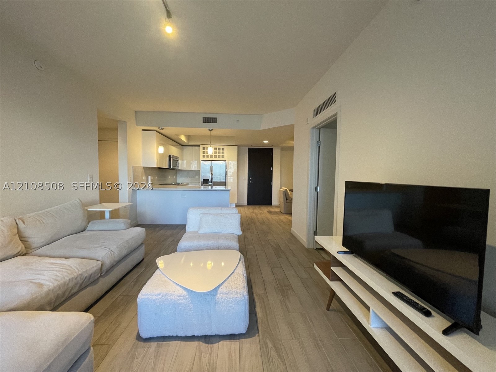 999 SW 1st Ave #3207 Miami, FL 33130