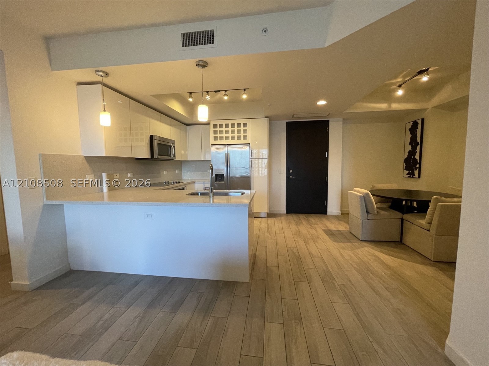 999 SW 1st Ave #3207 Miami, FL 33130