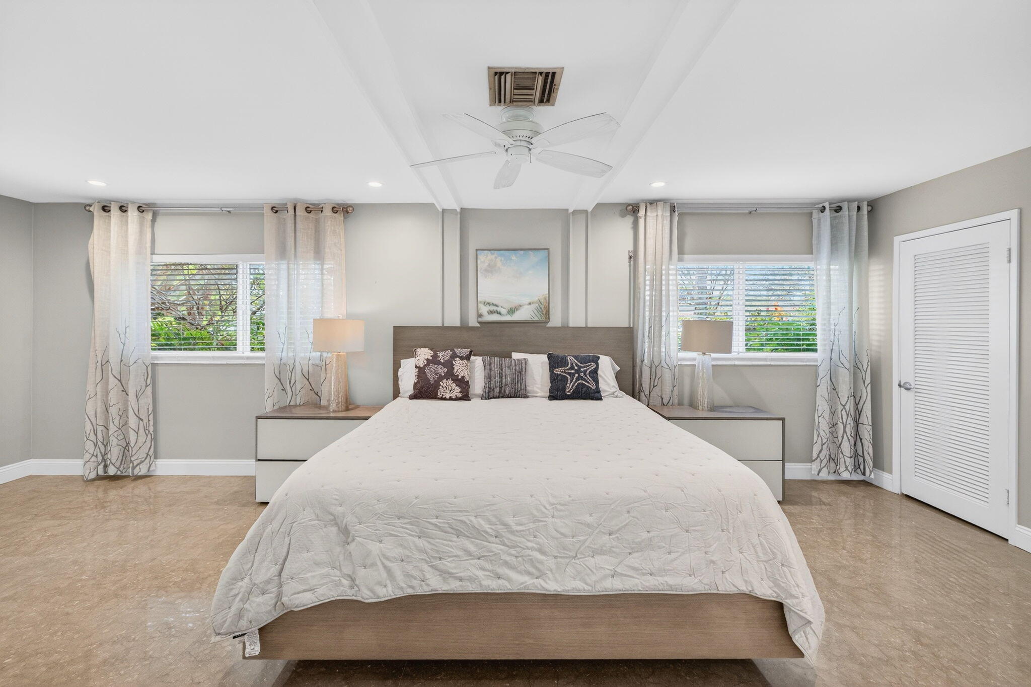 2091 NE 54th Fort Lauderdale, FL 33308