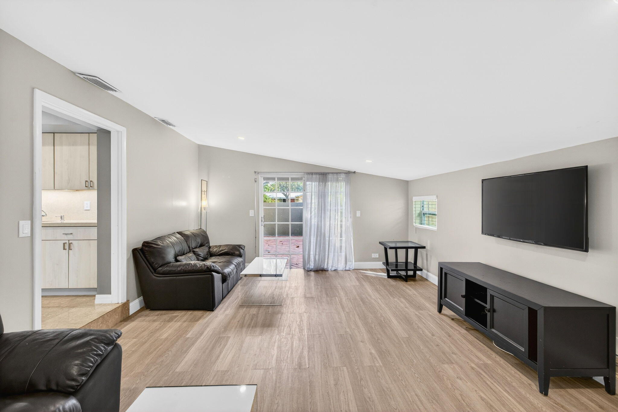 2091 NE 54th Fort Lauderdale, FL 33308