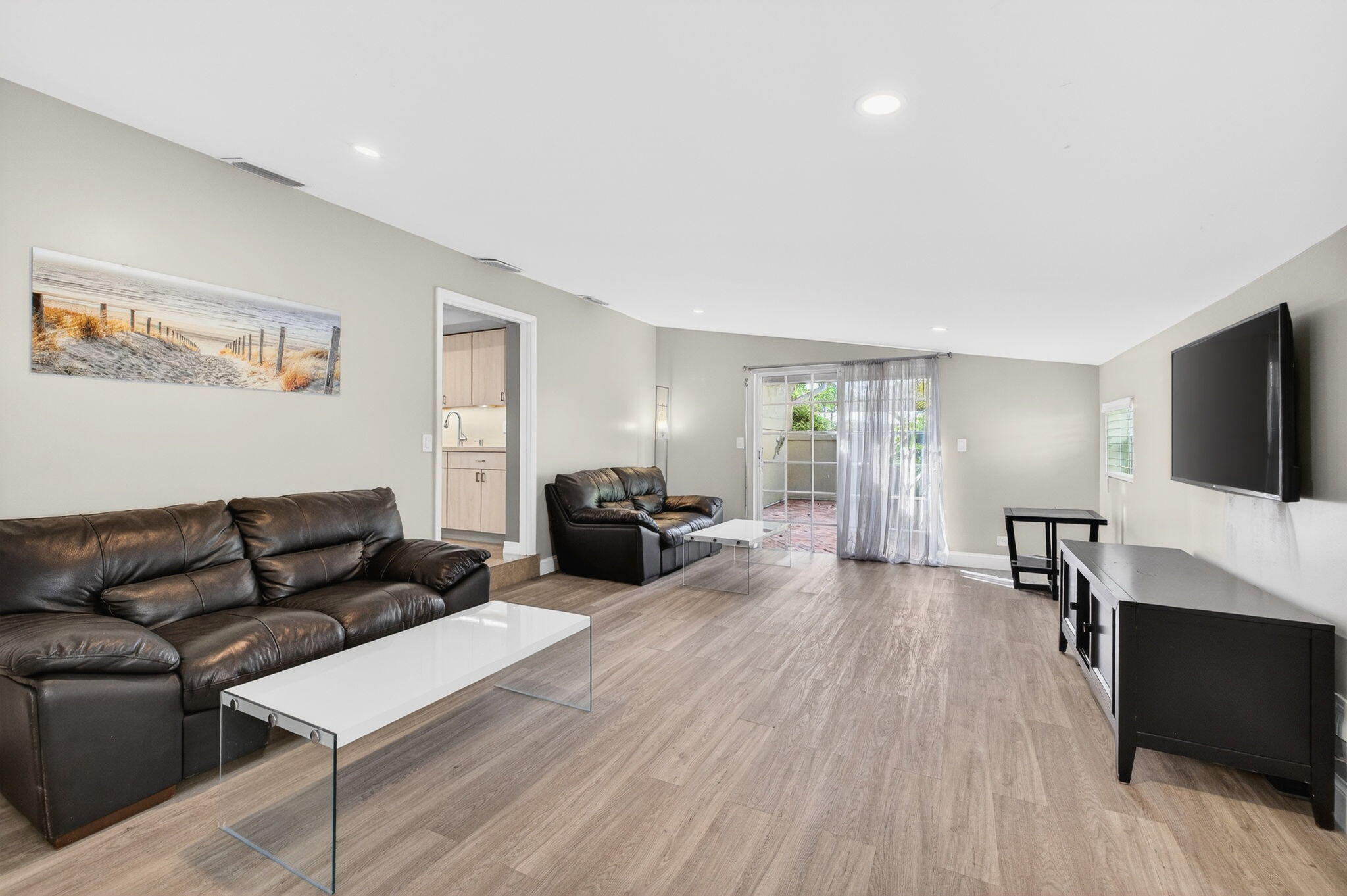 2091 NE 54th Fort Lauderdale, FL 33308