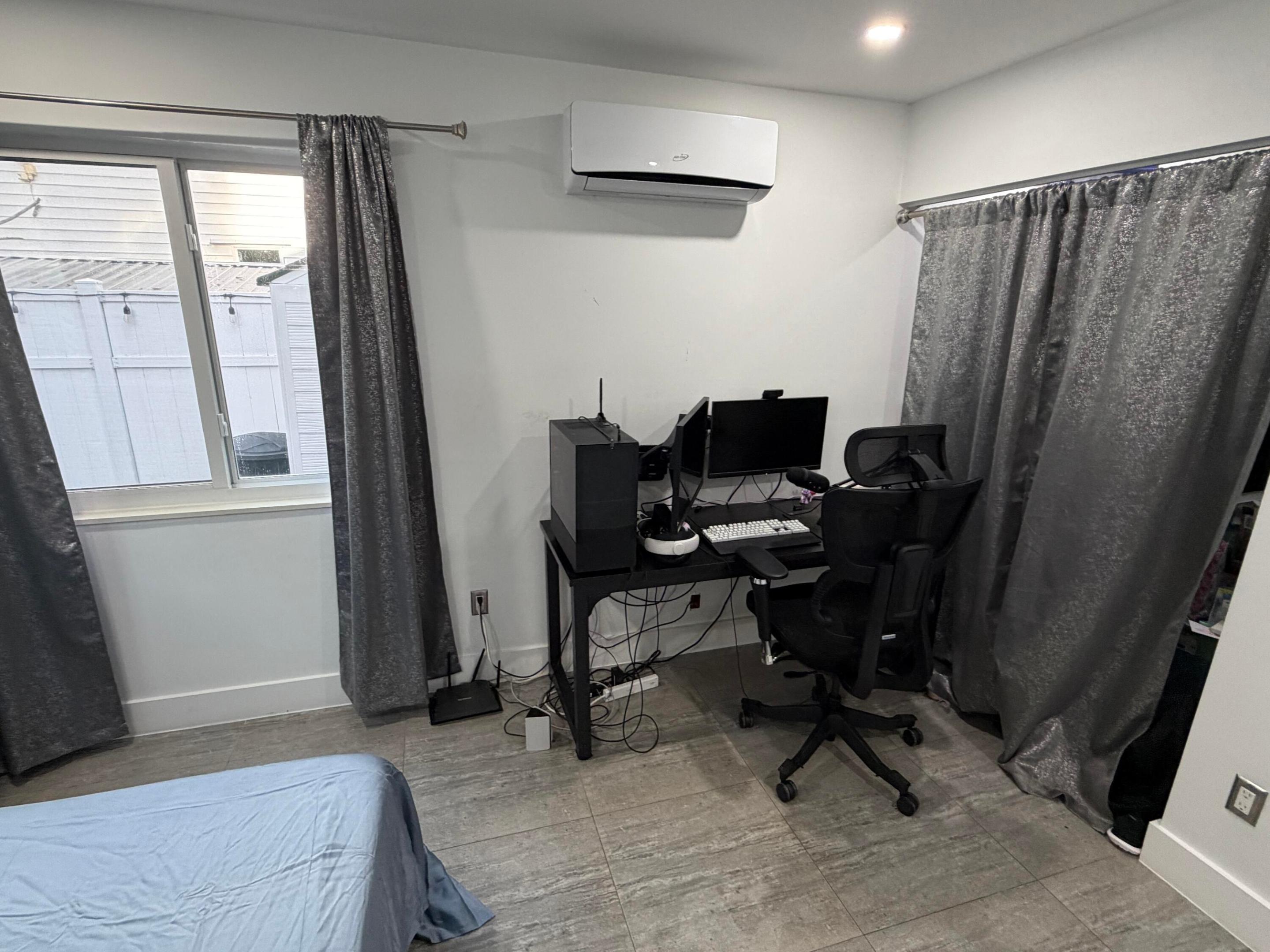 8097 Cedar Holw Boca Raton, FL 33433