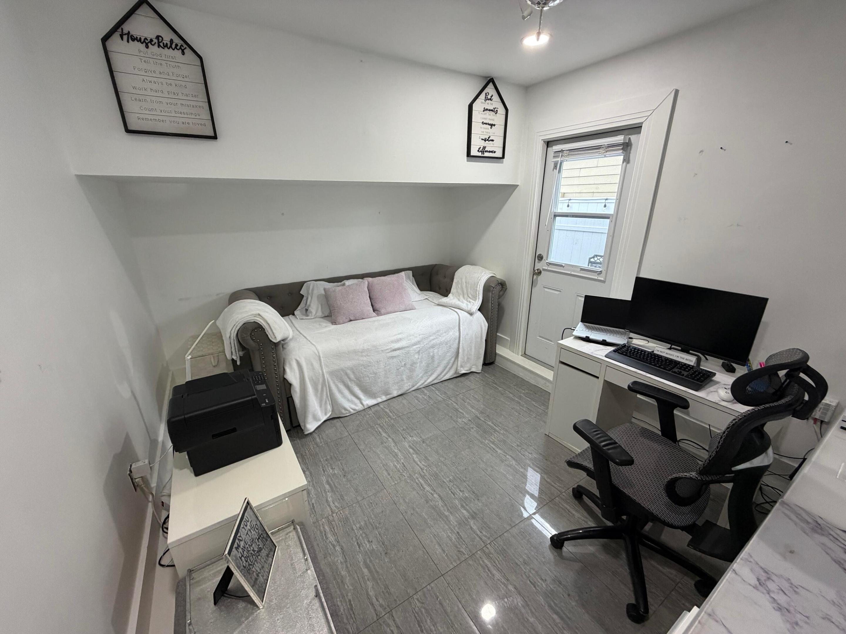 8097 Cedar Holw Boca Raton, FL 33433