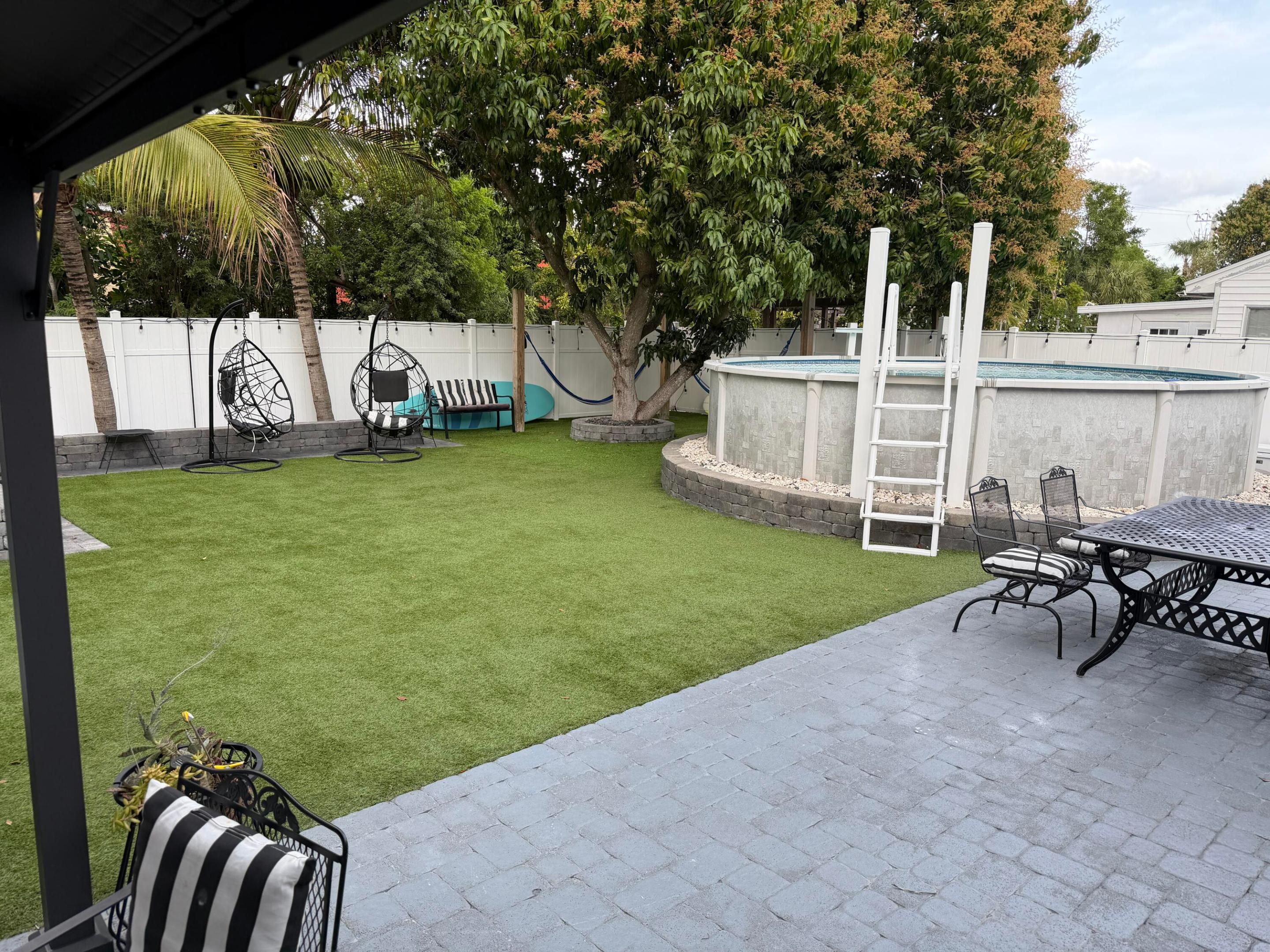 8097 Cedar Holw Boca Raton, FL 33433