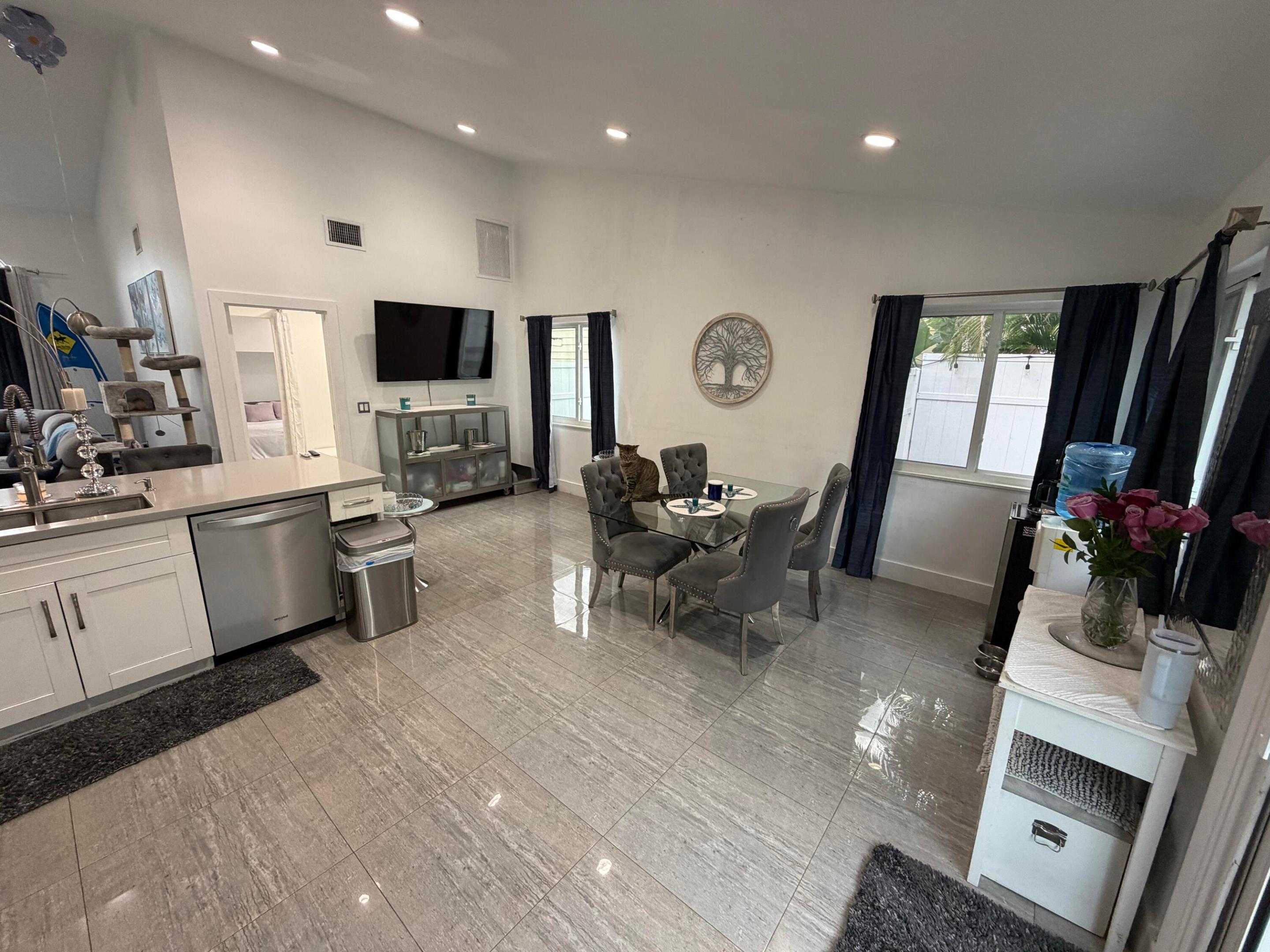 8097 Cedar Holw Boca Raton, FL 33433