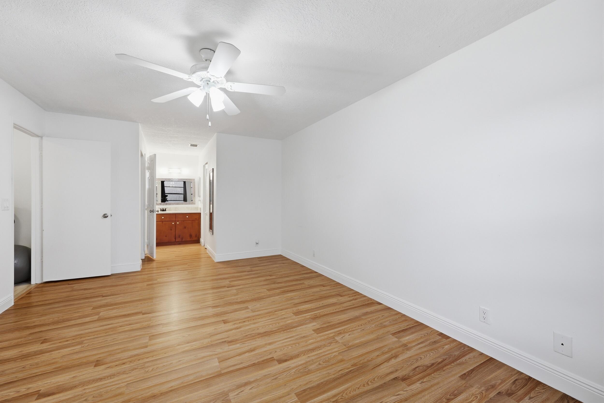 301 Lakewood #8a Jupiter, FL 33458