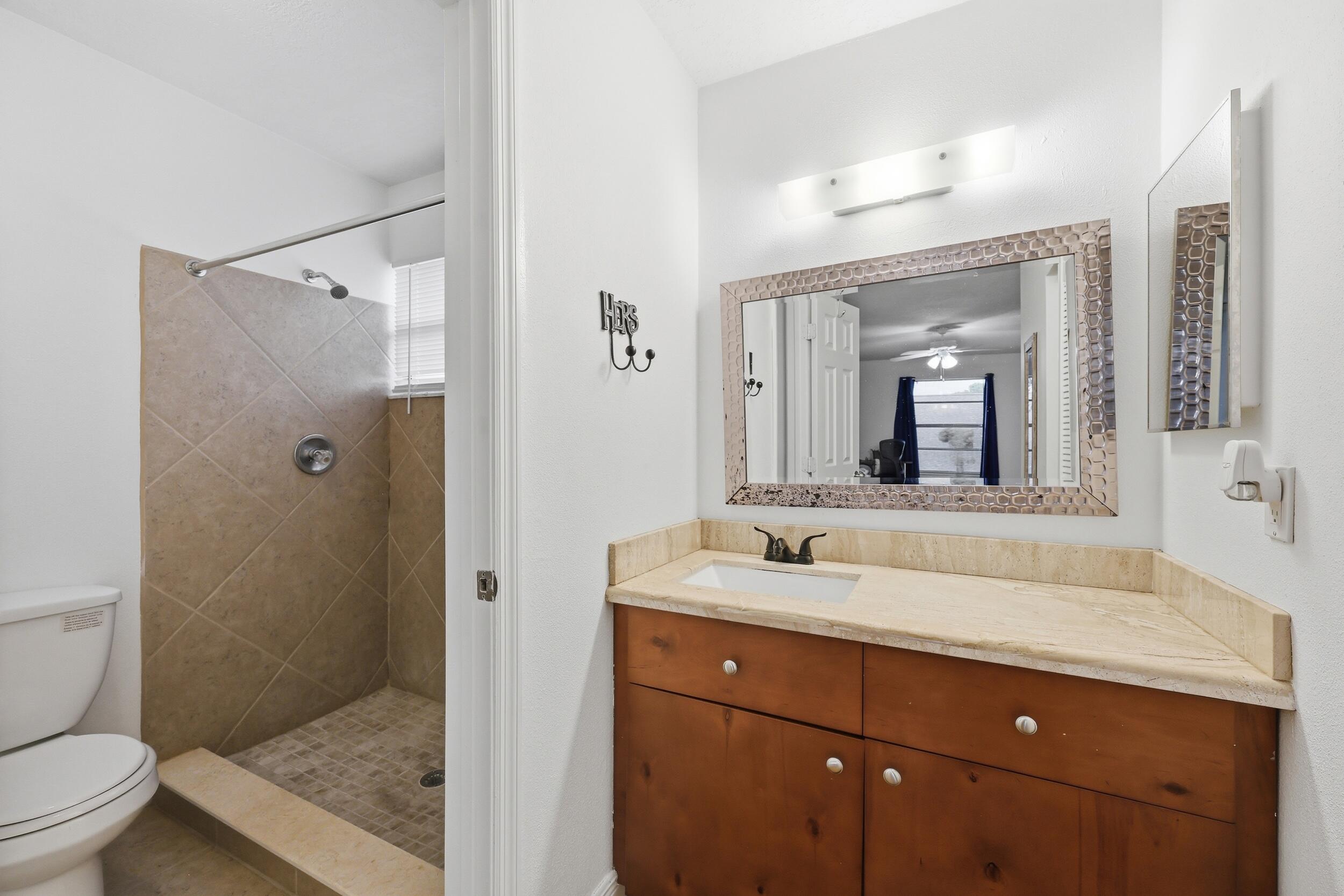 301 Lakewood #8a Jupiter, FL 33458