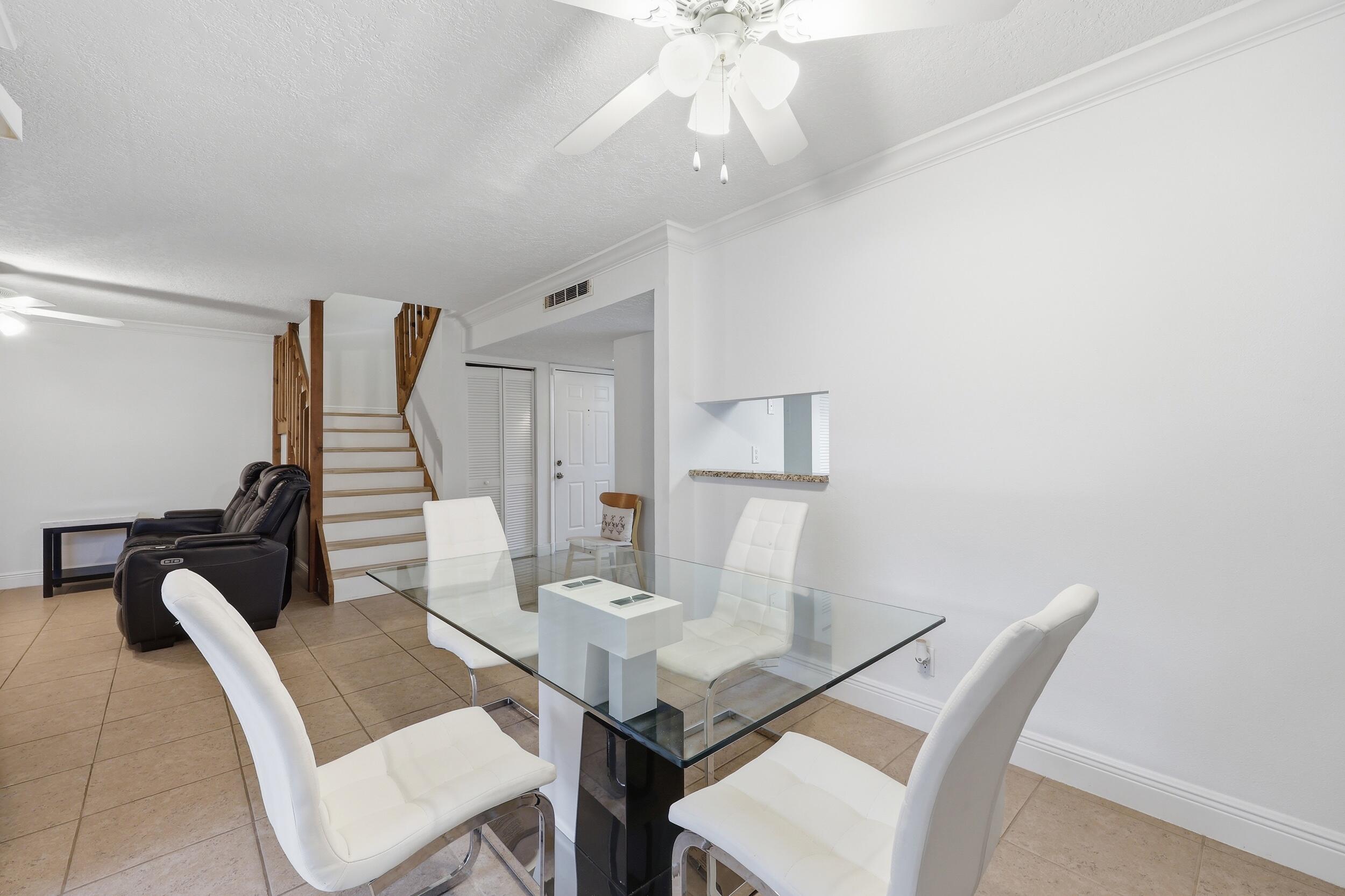 301 Lakewood #8a Jupiter, FL 33458