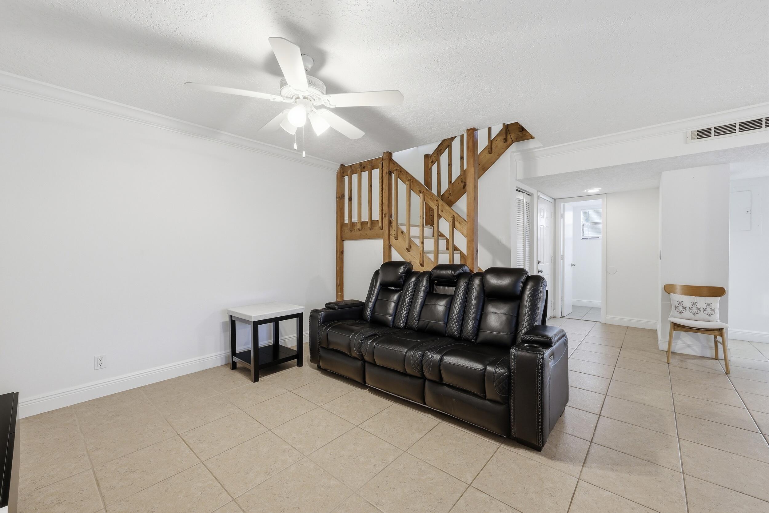 301 Lakewood #8a Jupiter, FL 33458