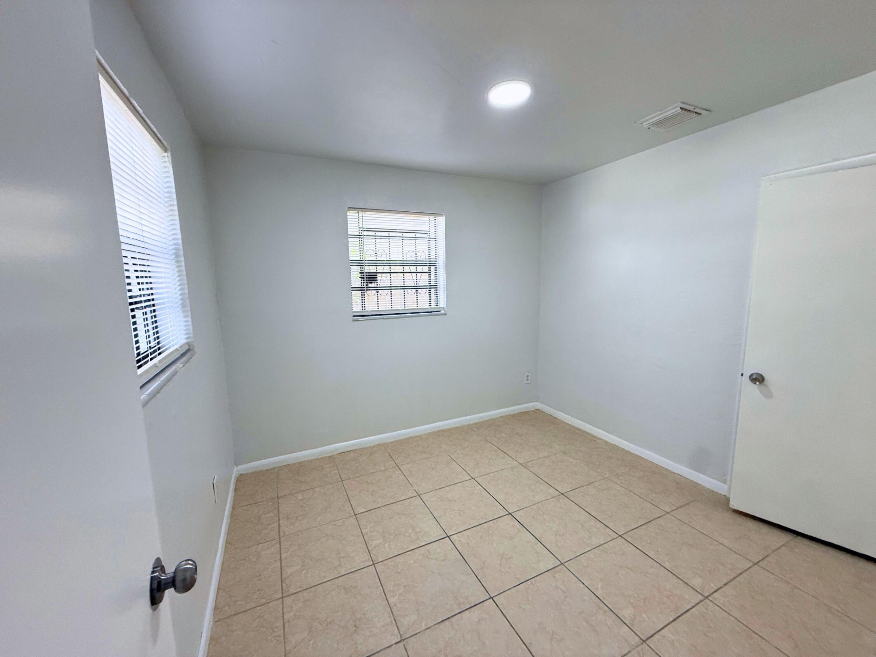 1490 NE 152nd North Miami Beach, FL 33162