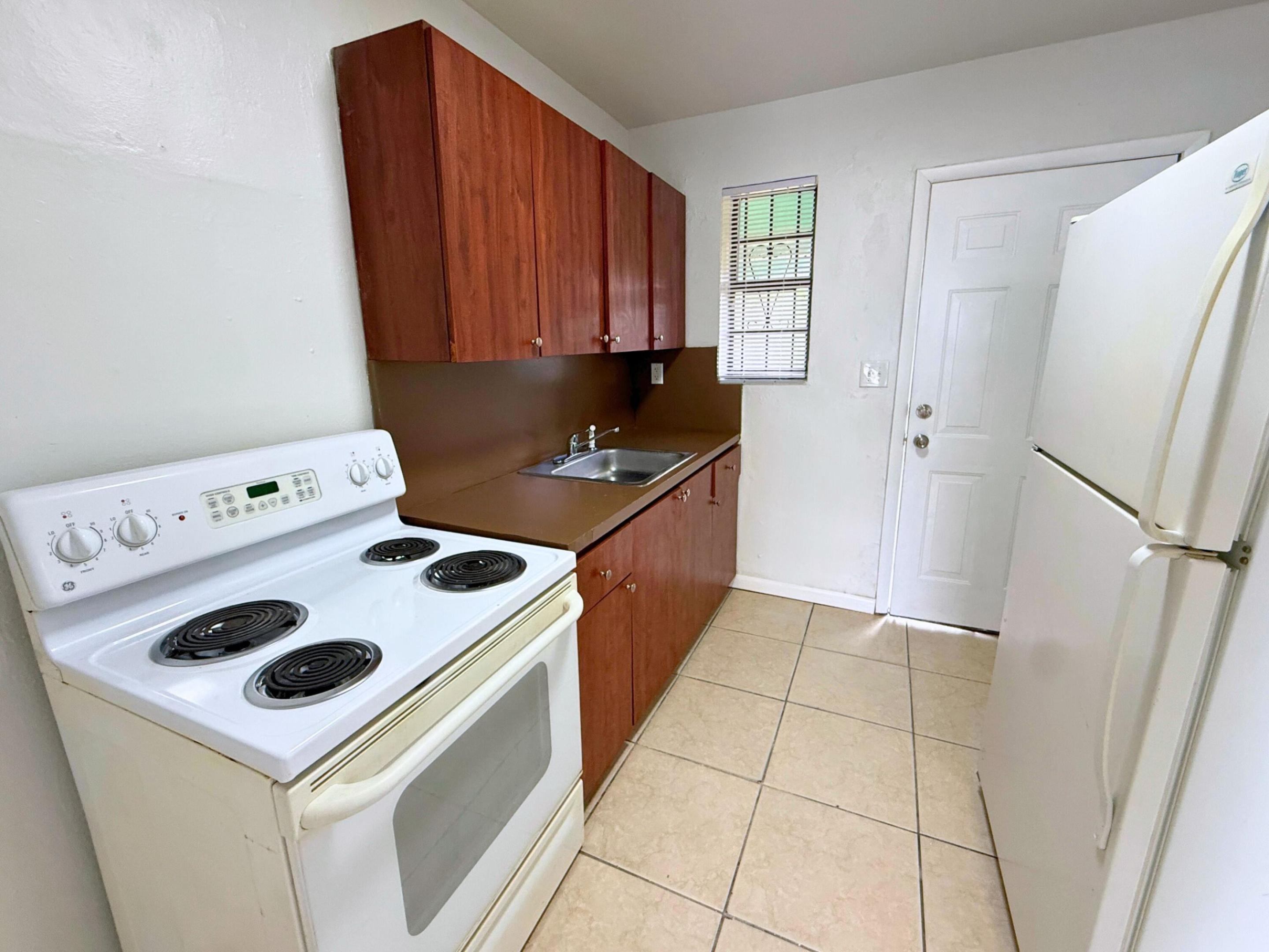 1490 NE 152nd North Miami Beach, FL 33162