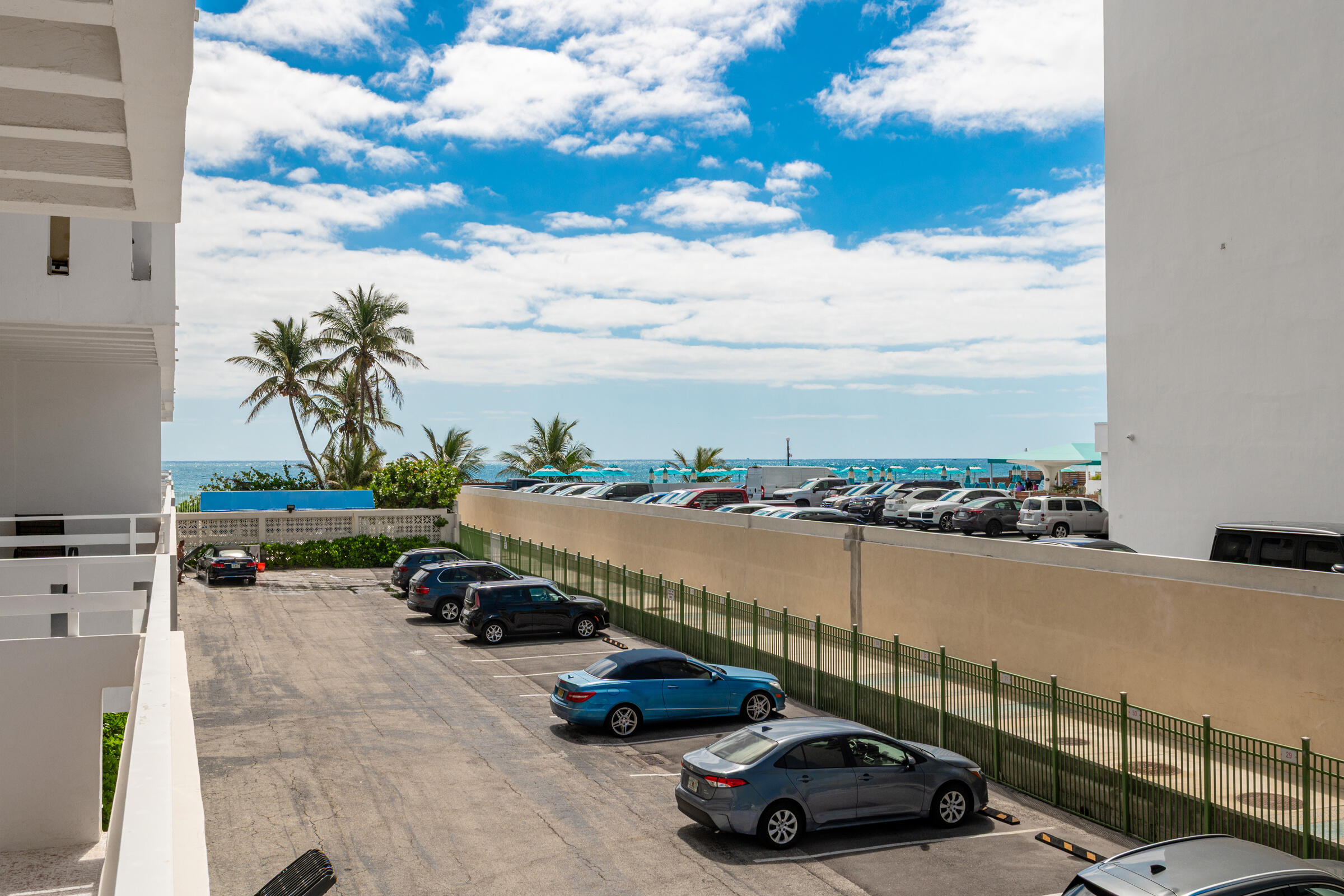 2076 S Ocean Hallandale Beach, FL 33009