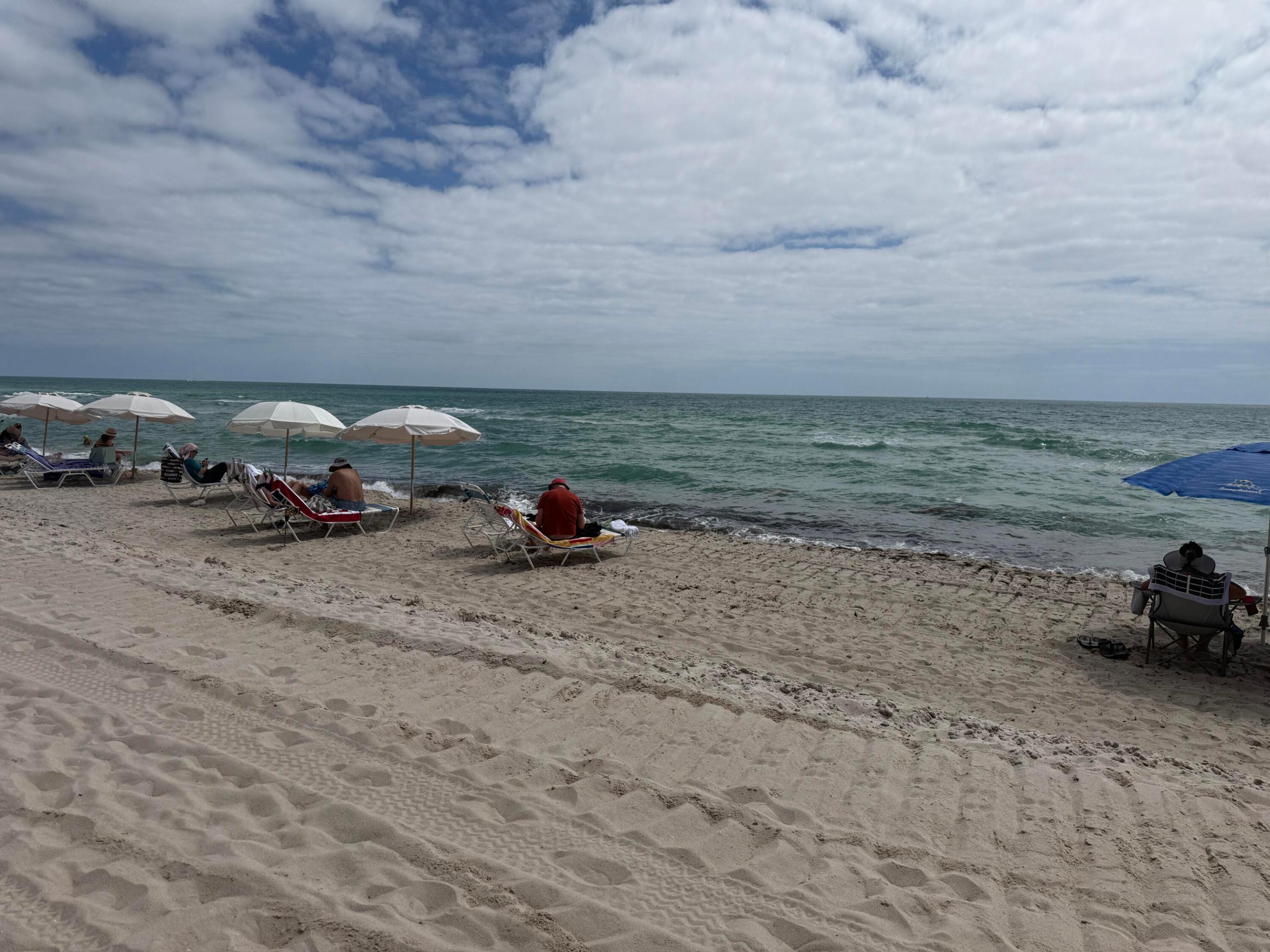 2076 S Ocean Hallandale Beach, FL 33009