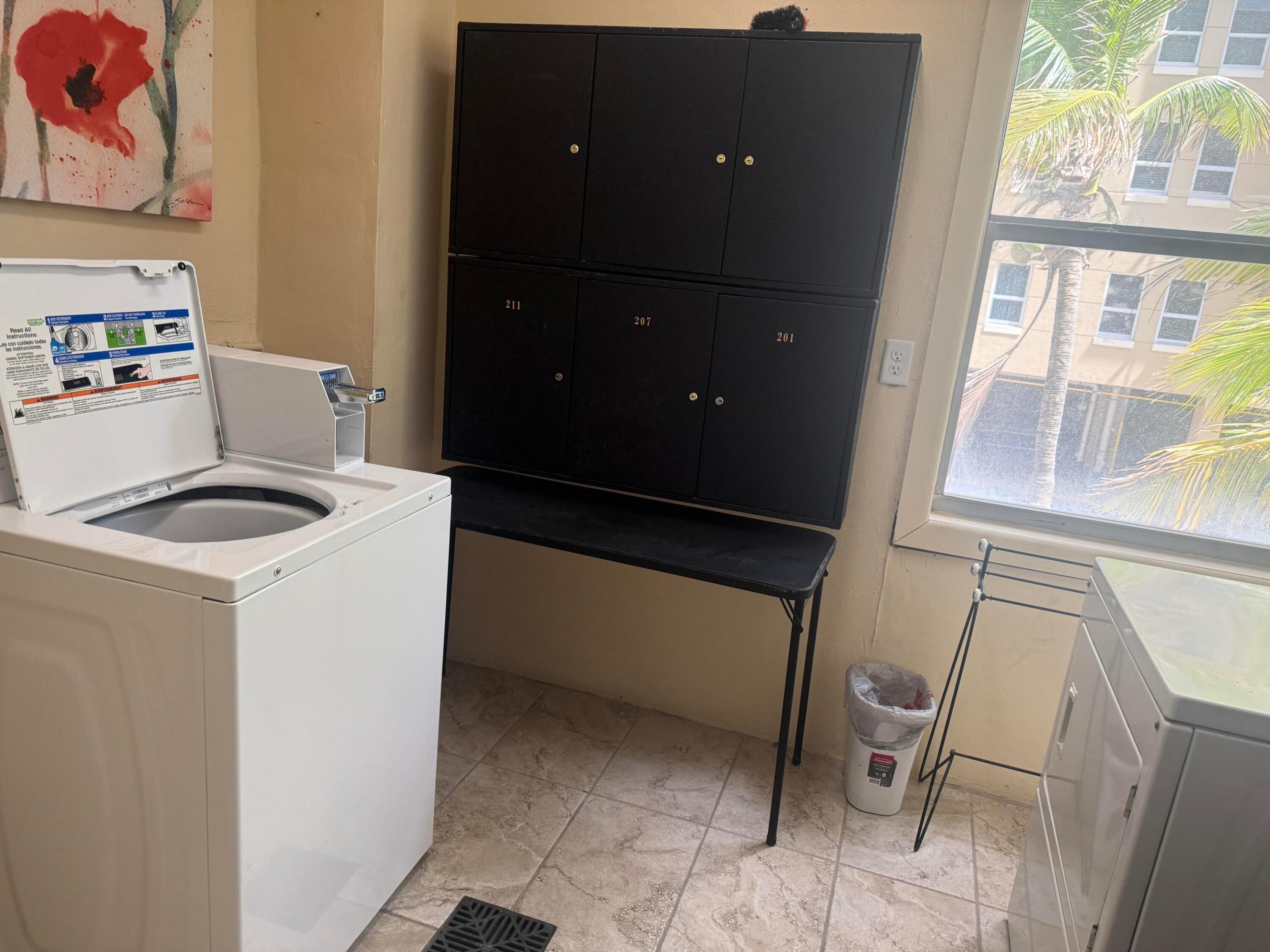 2076 S Ocean Hallandale Beach, FL 33009