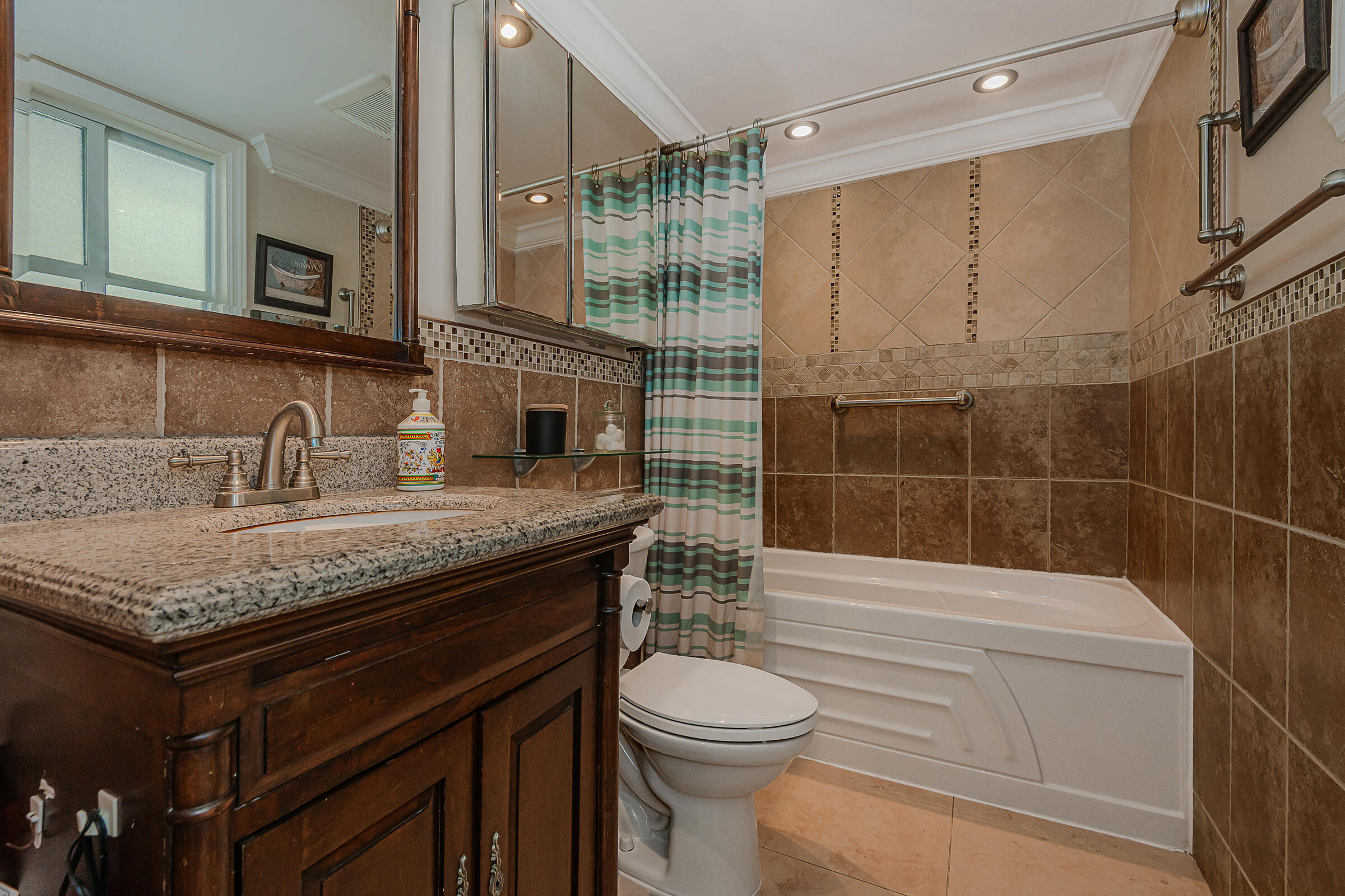 2076 S Ocean Hallandale Beach, FL 33009